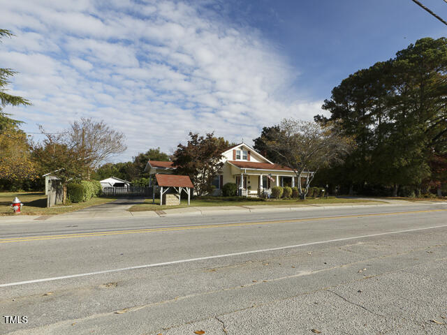 Fuquay Varina, North Carolina, 27526, United States, 4 Bedrooms Bedrooms, ,3 BathroomsBathrooms,Residential,For Sale,1927841