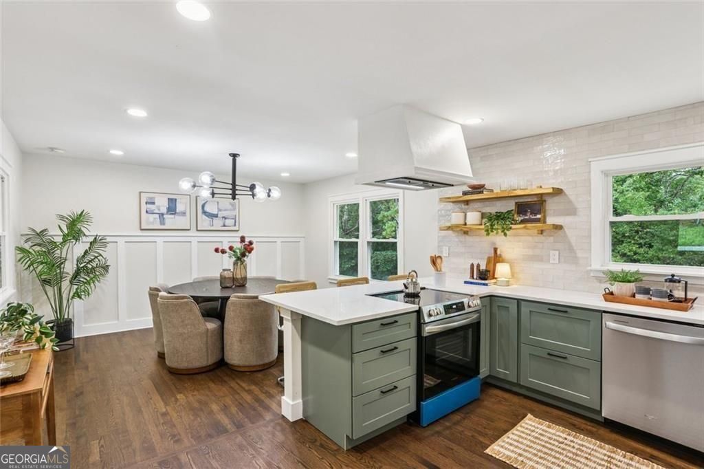 Atlanta, Georgia, 30316, United States, 4 Bedrooms Bedrooms, ,2 BathroomsBathrooms,Residential,For Sale,1953606