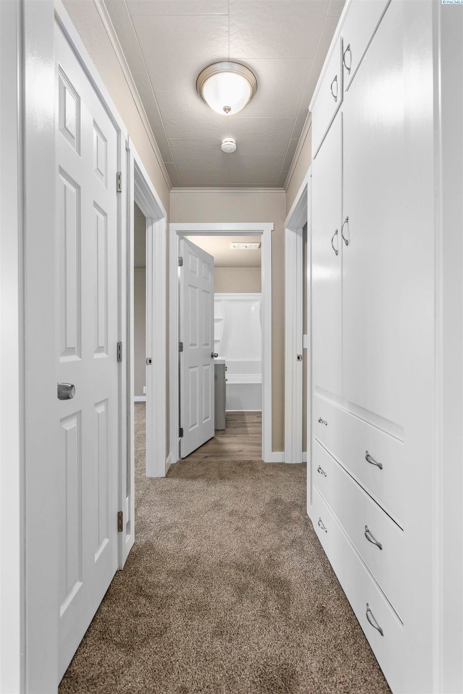 Prosser, Washington, 99350, United States, ,Residential,For Sale,1979081