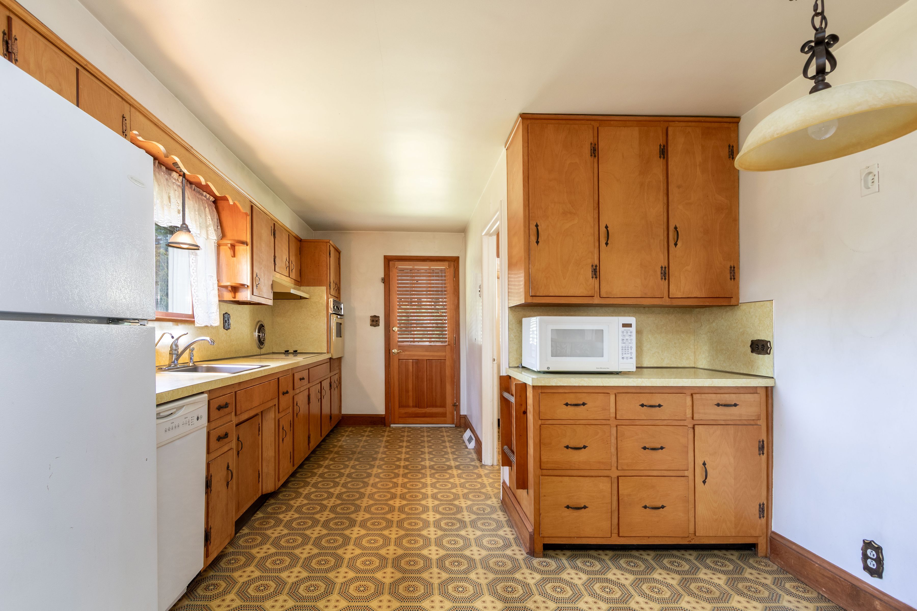  1104 Almshouse Road, Ivyland, PA 18974 - 物件實景
