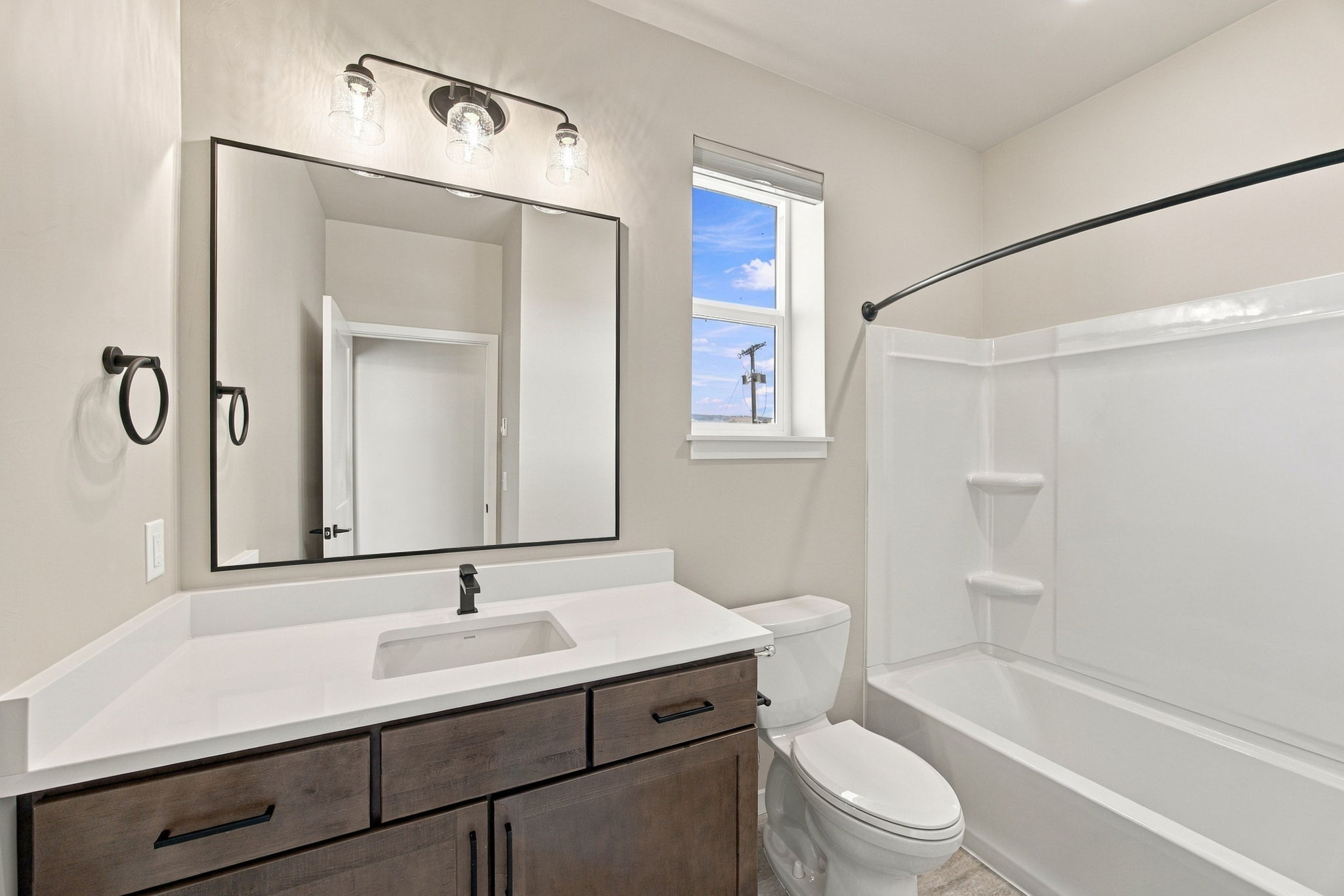   - 物件實景