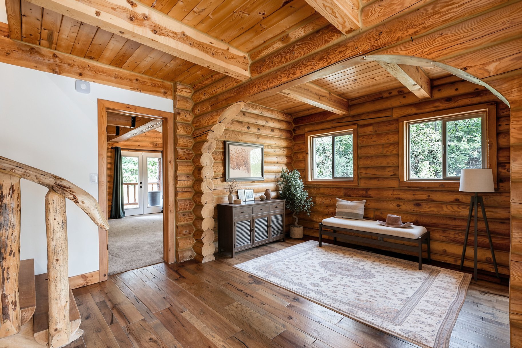  Large Cabin on 1.1 Acres with Scenic Mountain Views - 物件實景