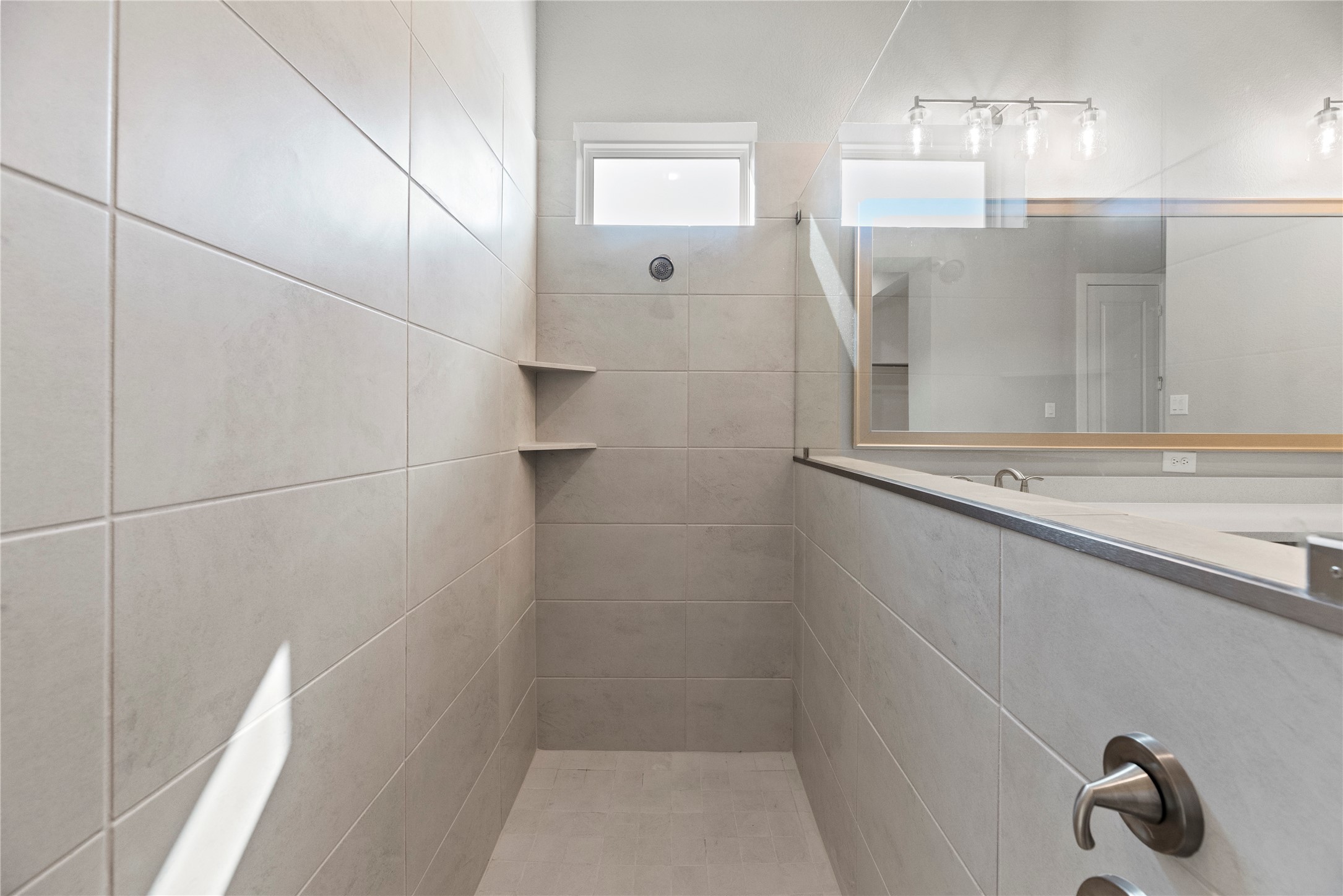 Katy, Texas, 77493, United States, 4 Bedrooms Bedrooms, ,3 BathroomsBathrooms,Residential,For Sale,1988106