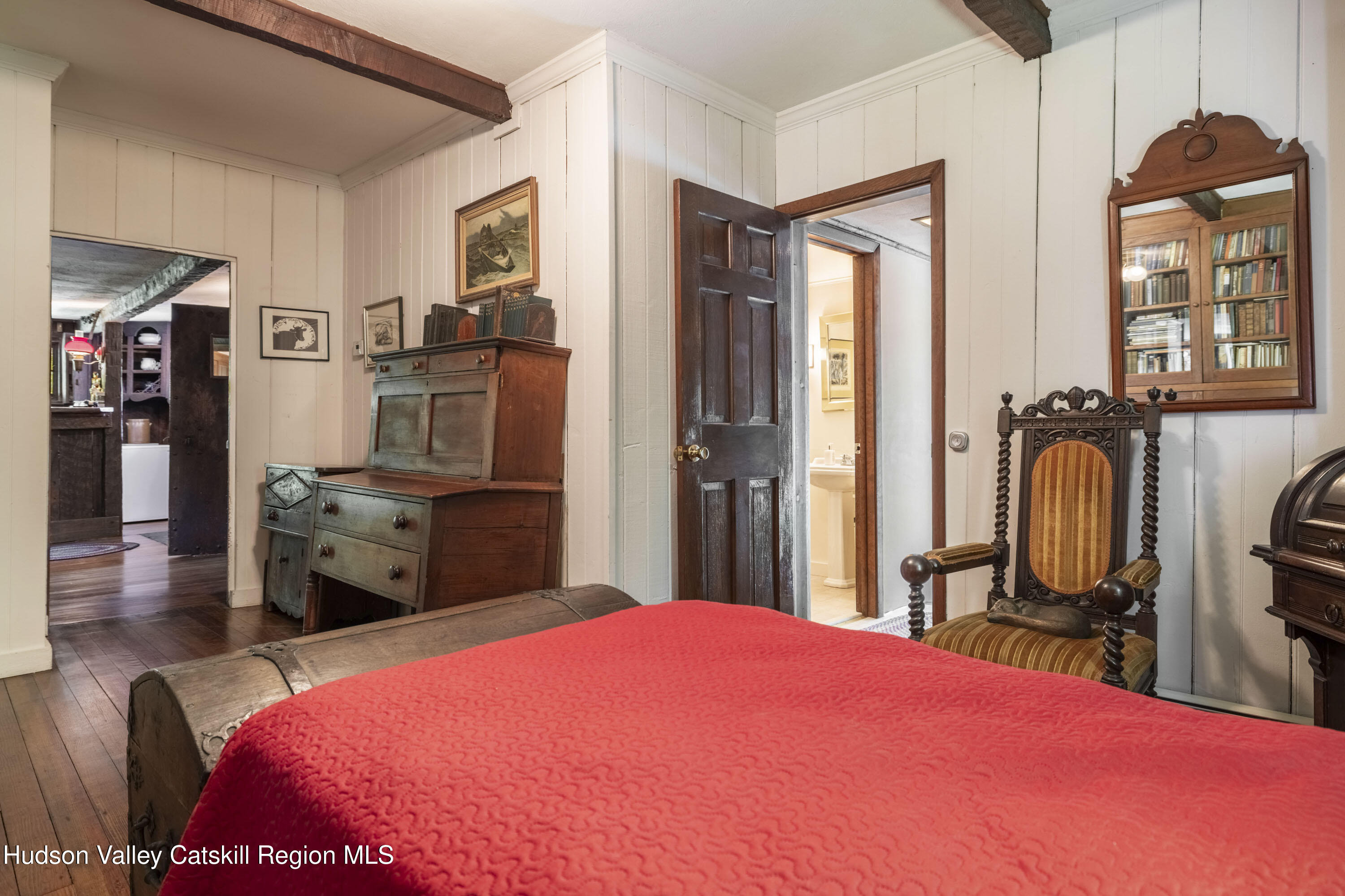 Saugerties, New York, 12477, United States, 2 Bedrooms Bedrooms, ,2 BathroomsBathrooms,Residential,For Sale,1827132