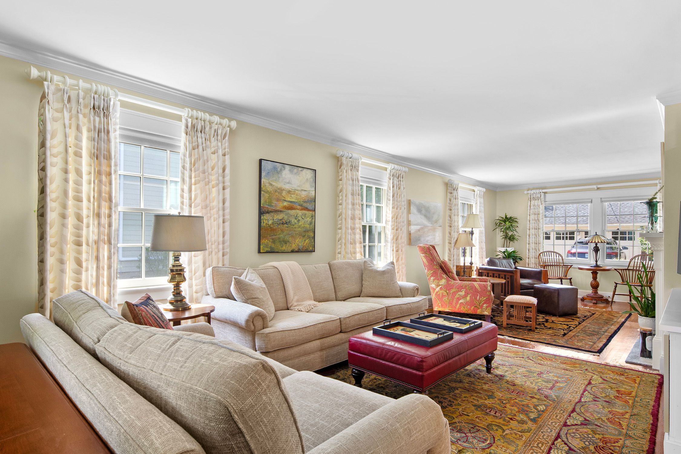  Classic Newport Colonial - 物件實景