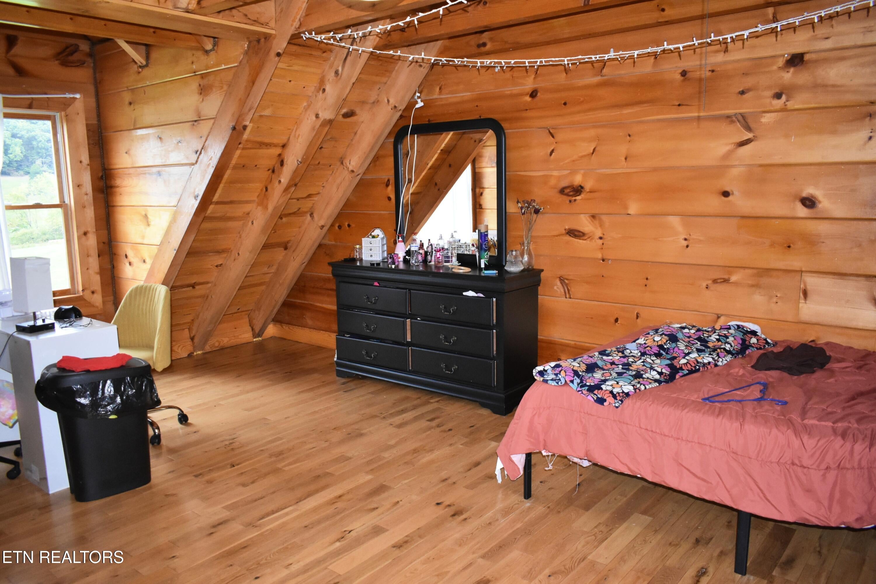 New Tazewell, Tennessee, 37825, United States, 3 Bedrooms Bedrooms, ,3 BathroomsBathrooms,Residential,For Sale,1961424