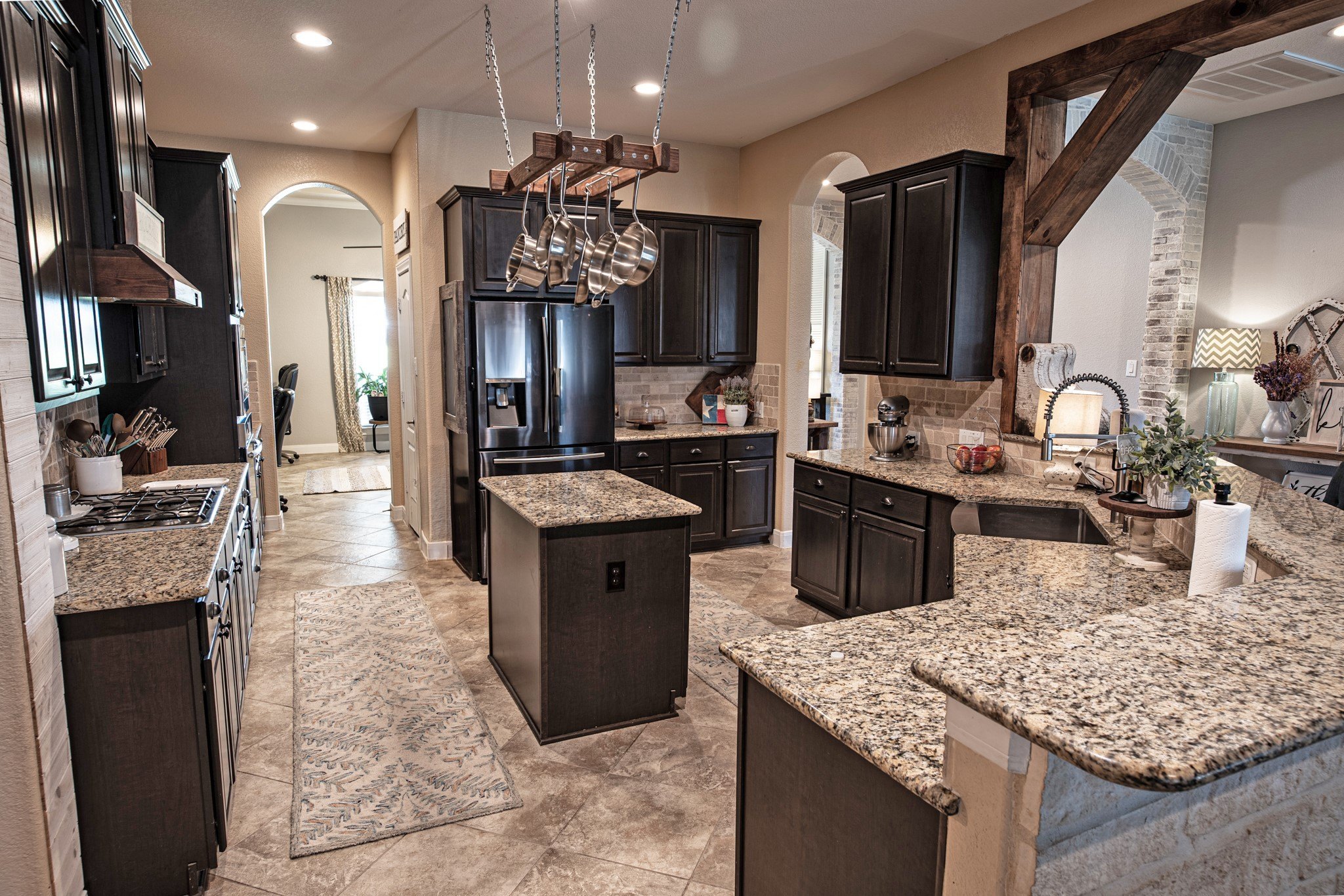 Angleton, Texas, 77515, United States, 4 Bedrooms Bedrooms, ,2 BathroomsBathrooms,Residential,For Sale,2049018