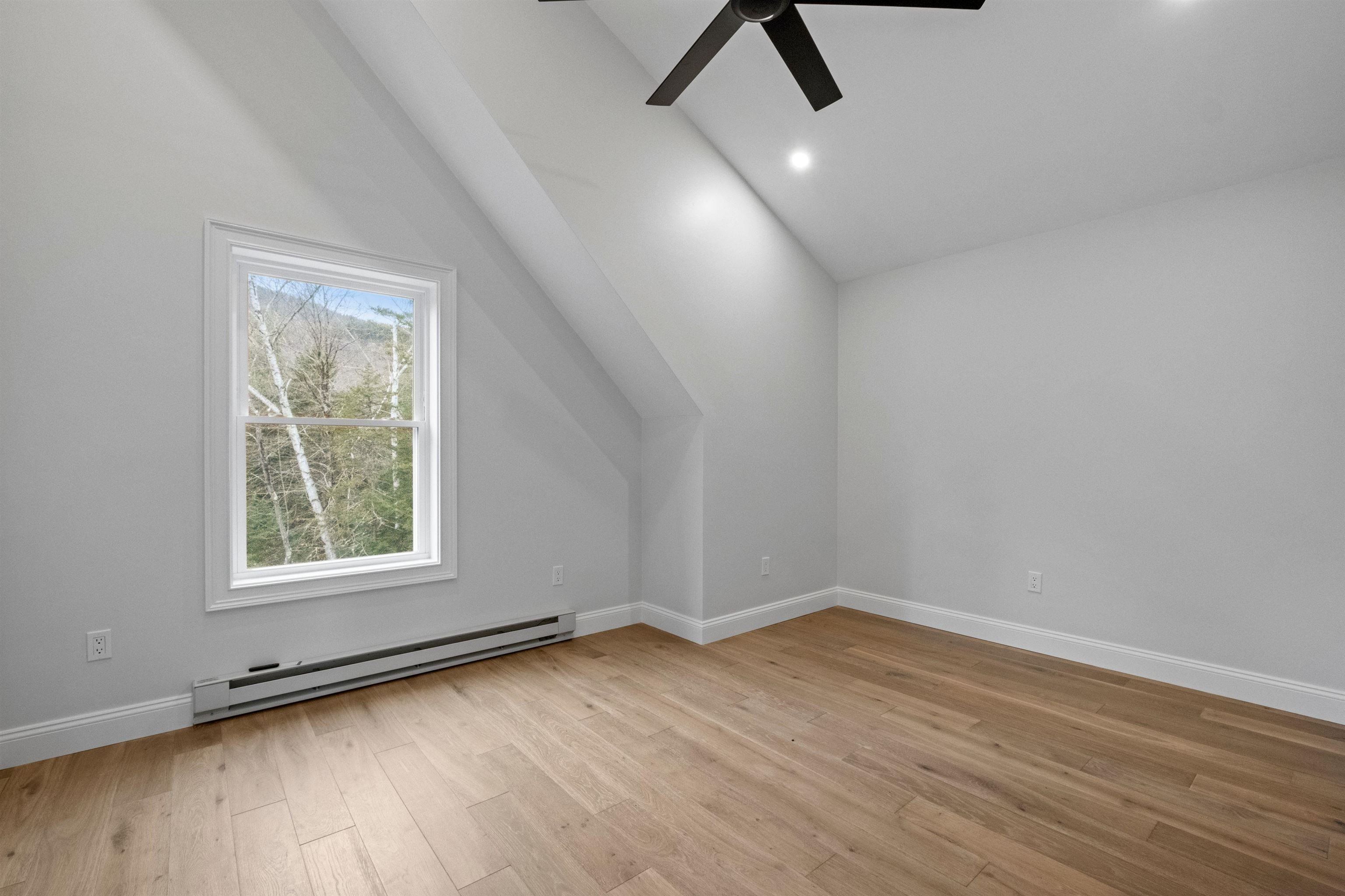 Thornton, New Hampshire, 03285, United States, 3 Bedrooms Bedrooms, ,3 BathroomsBathrooms,Residential,For Sale,1928868