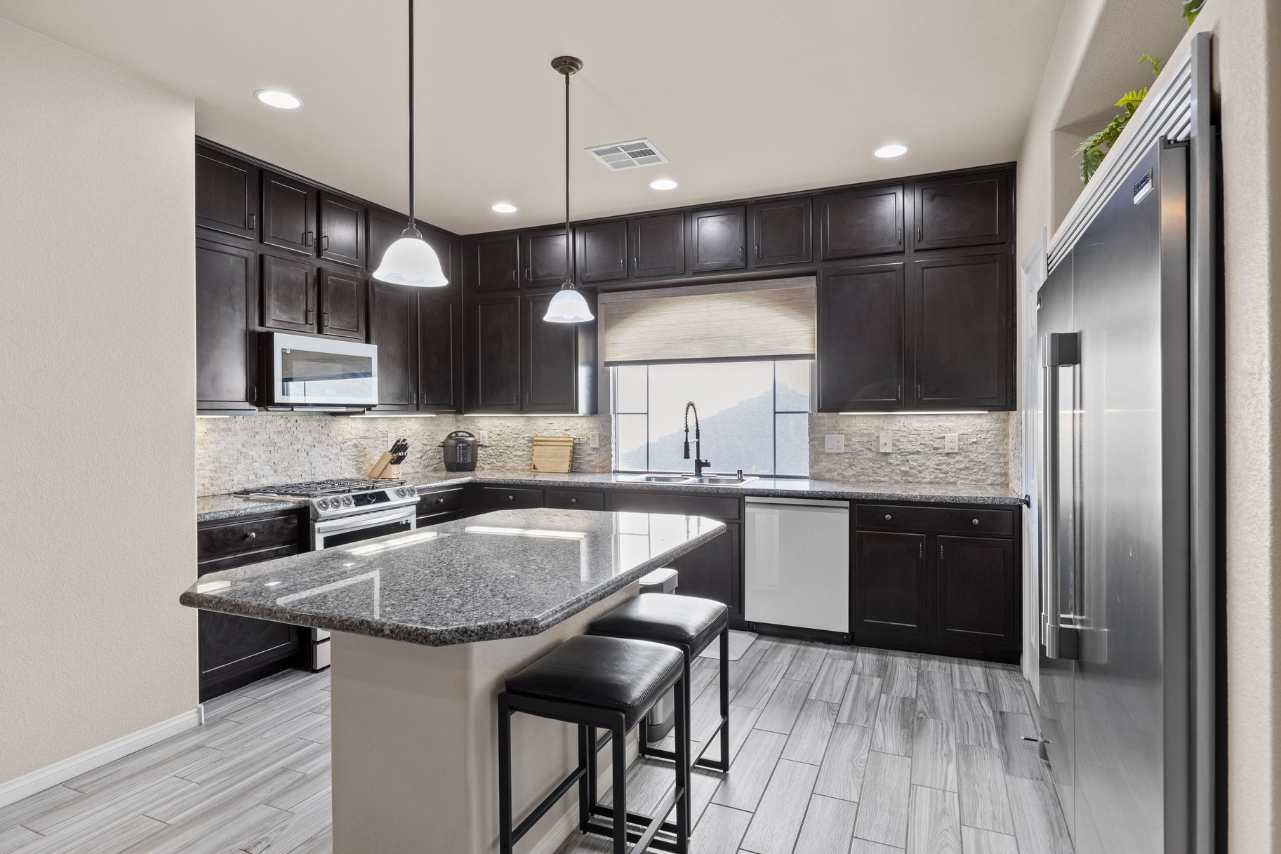  Poolside Living in the Heart of Southwest Las Vegas - 物件實景