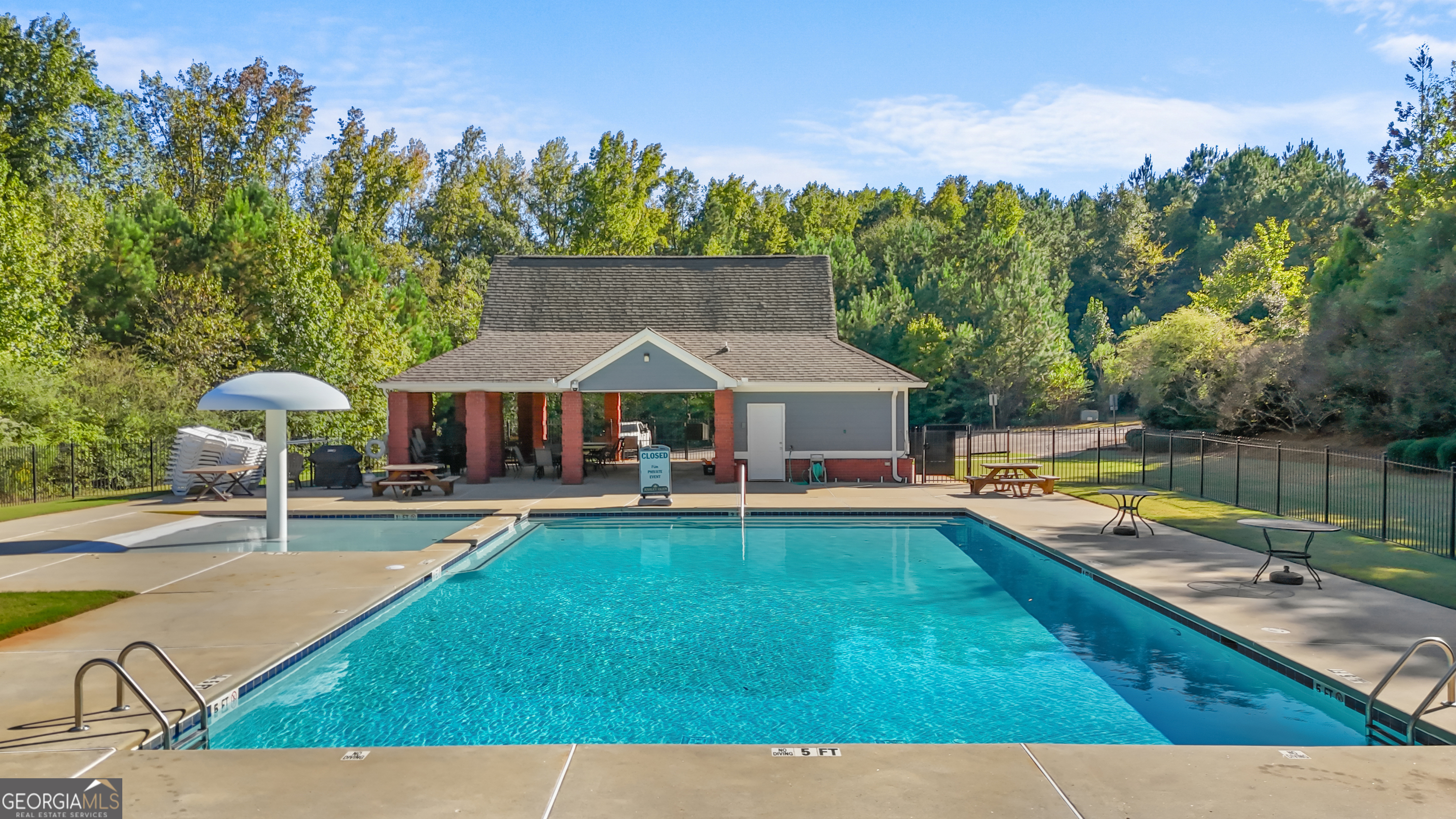 Williamson, Georgia, 30292, United States, 5 Bedrooms Bedrooms, ,4 BathroomsBathrooms,Residential,For Sale,1981614