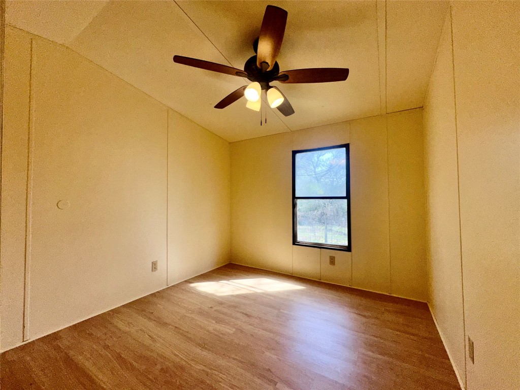 Lexington, Texas, 78947, United States, 3 Bedrooms Bedrooms, ,2 BathroomsBathrooms,Residential,For Sale,1804611