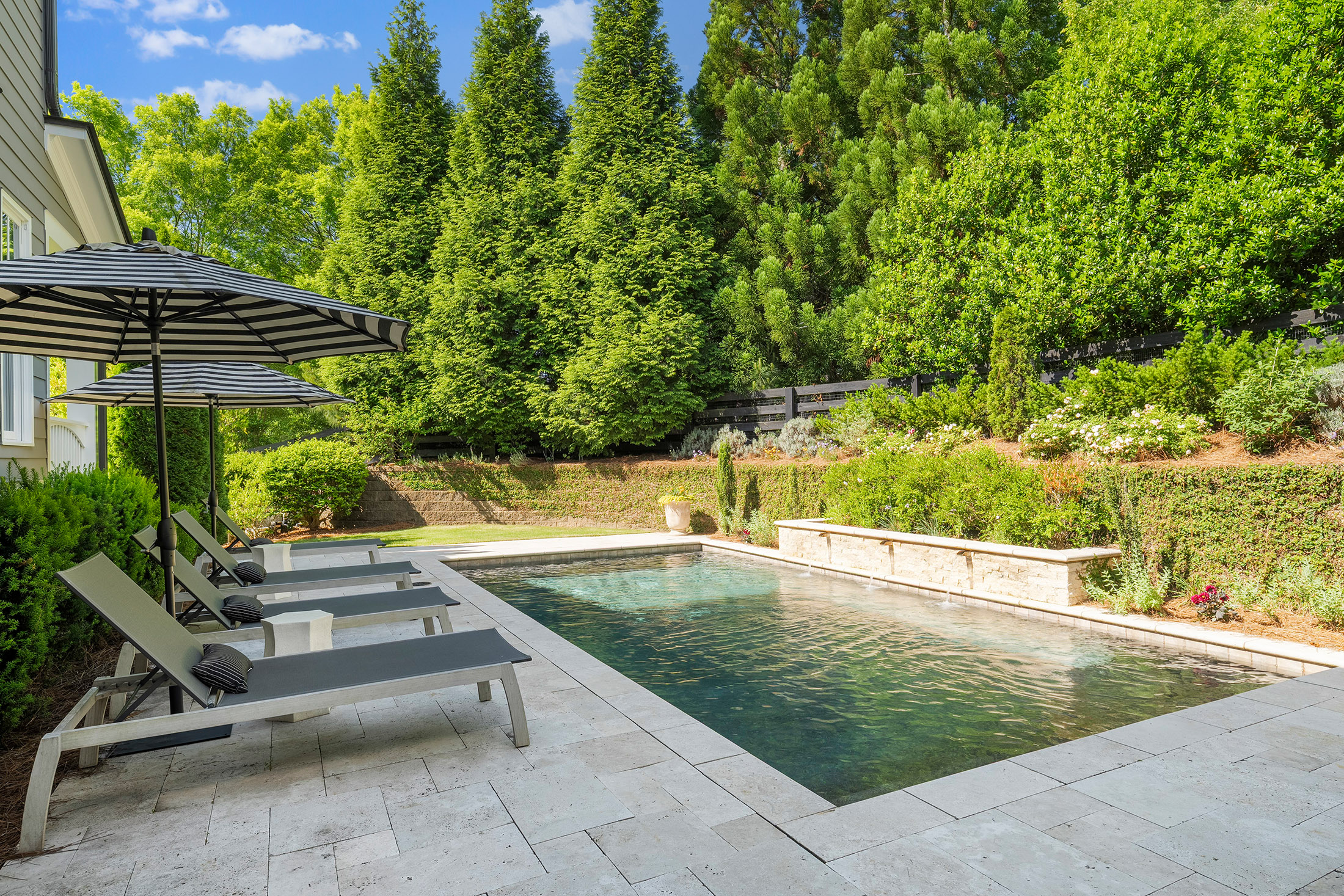  Set Within The Highly Sought-After Lake Haven At Crabapple Community - 物件實景
