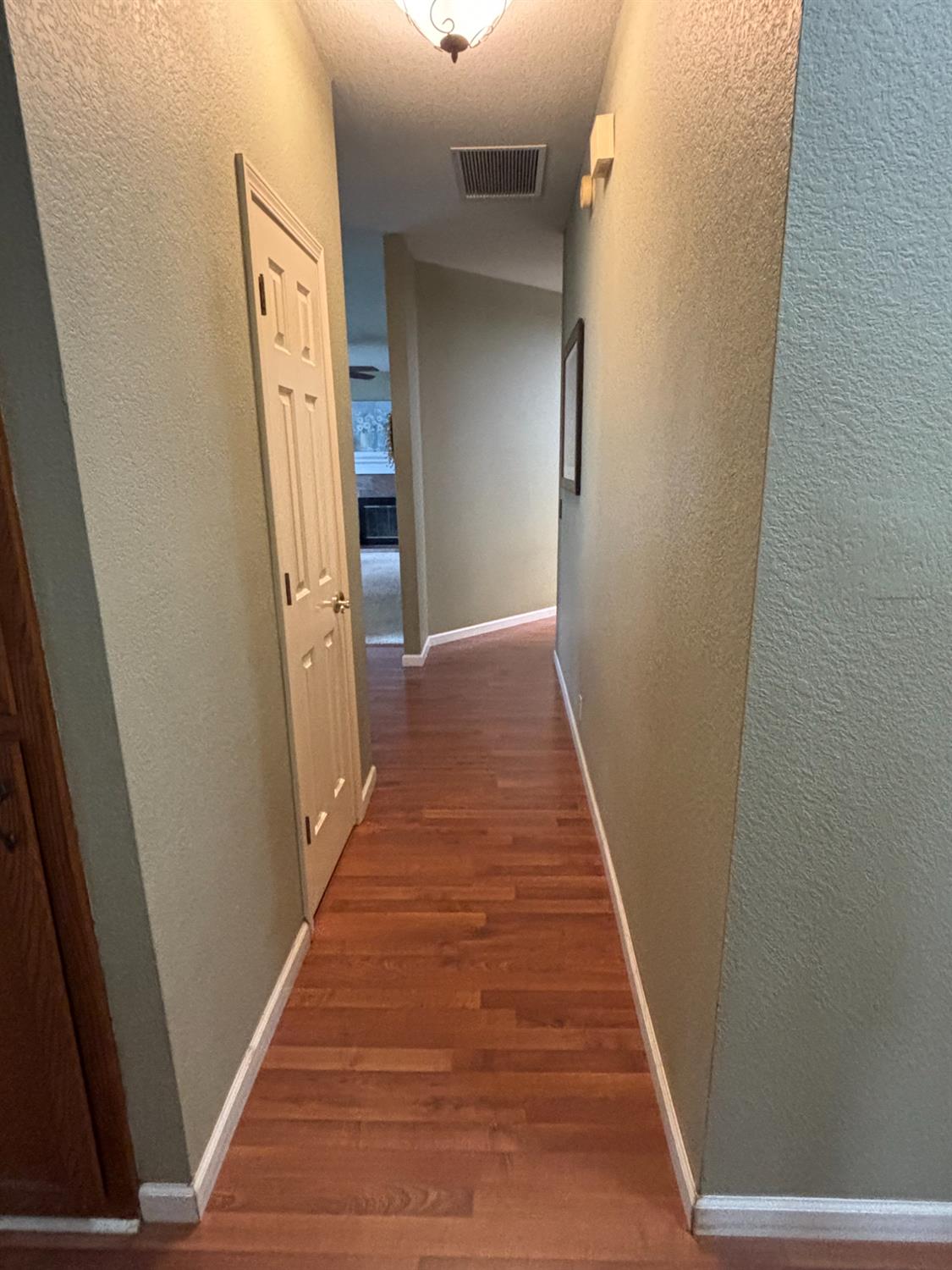 Lockeford, California, 95237-9662, United States, 3 Bedrooms Bedrooms, ,2 BathroomsBathrooms,Residential,For Sale,1891581