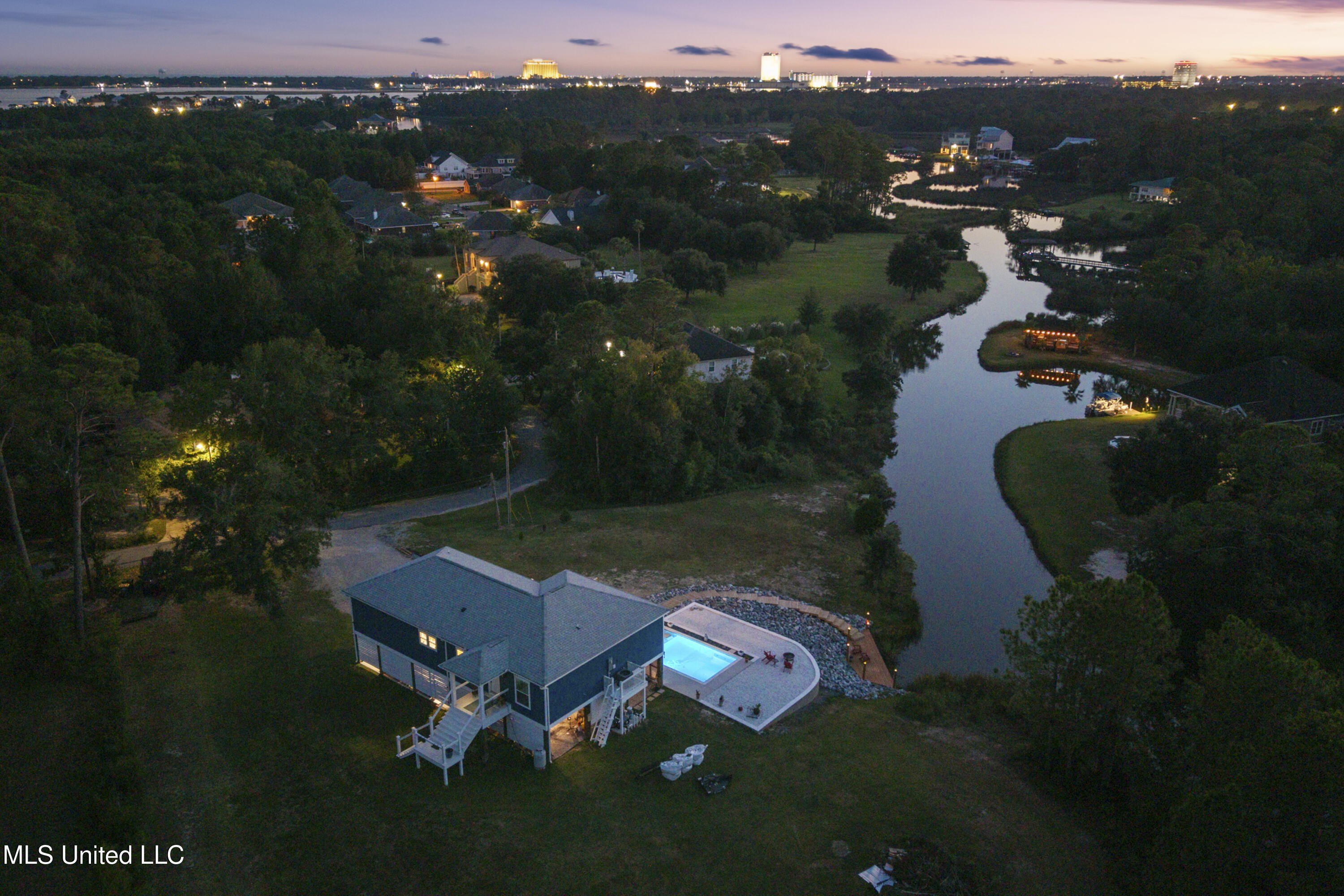 Biloxi, Mississippi, 39532, United States, 3 Bedrooms Bedrooms, ,2 BathroomsBathrooms,Residential,For Sale,1977192
