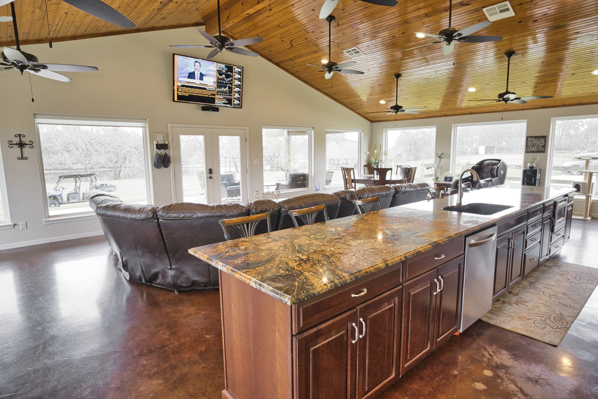 Brazoria, Texas, 77422, United States, 6 Bedrooms Bedrooms, ,6 BathroomsBathrooms,Residential,For Sale,1978625