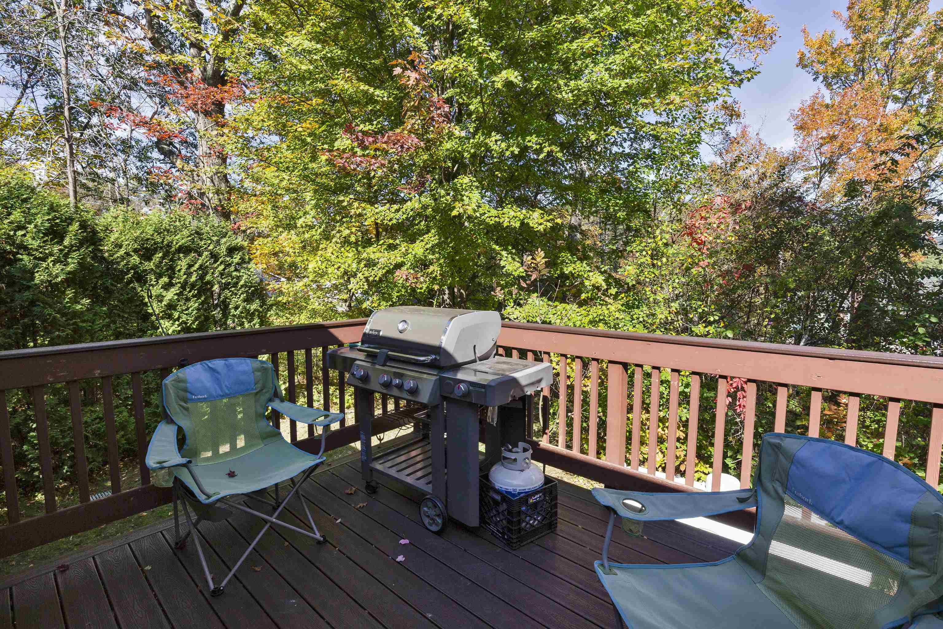 Lebanon, New Hampshire, 03755, United States, 3 Bedrooms Bedrooms, ,2 BathroomsBathrooms,Residential,For Sale,1962612