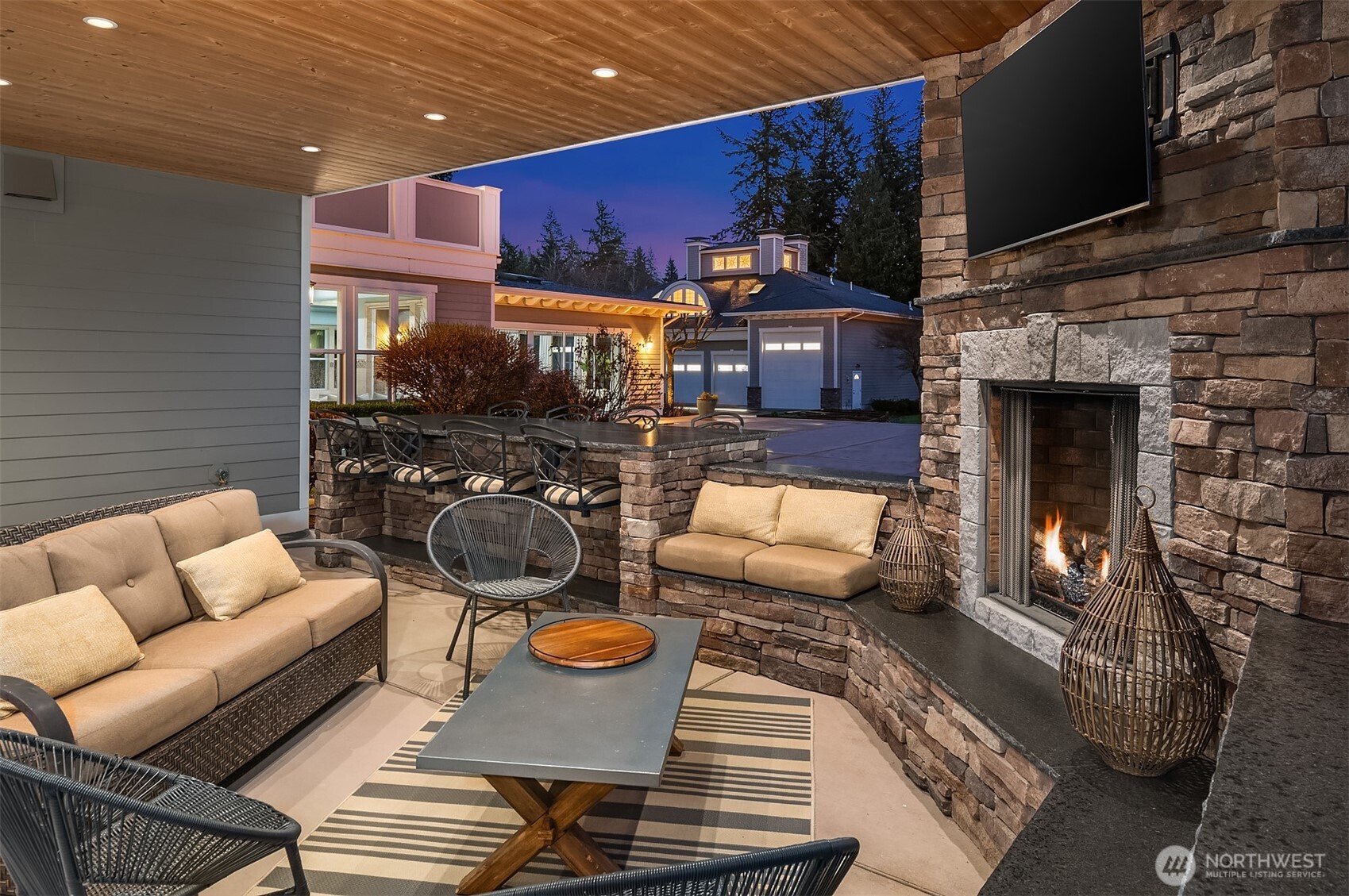 Graham, Washington, 98338, United States, 9 Bedrooms Bedrooms, ,6 BathroomsBathrooms,Residential,For Sale,1768566