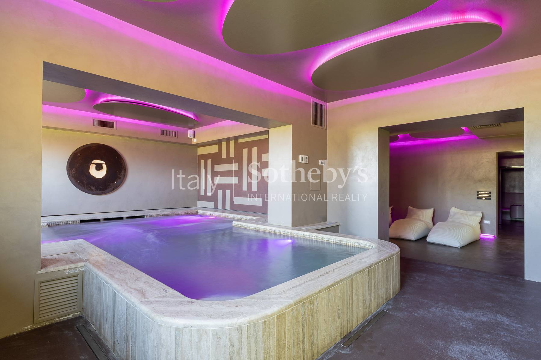  Luxury Wine Estate with Winery & Resort in Tuscany - 物件實景