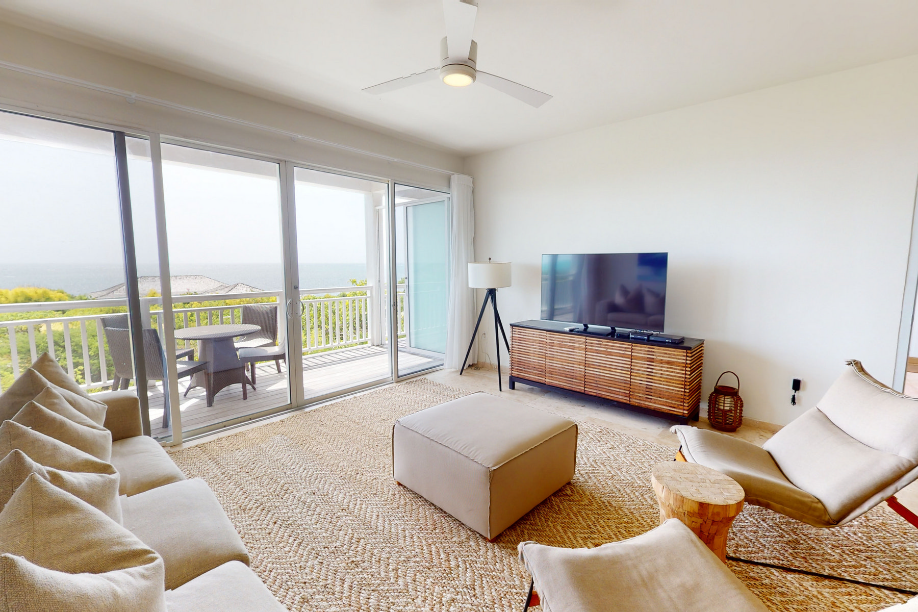  Sailrock Ridgetop Suite 8 A/B - 物件實景