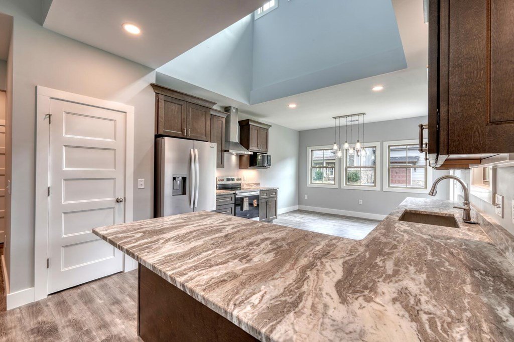 Hiawassee, Georgia, 30546, United States, 3 Bedrooms Bedrooms, ,3 BathroomsBathrooms,Residential,For Sale,1982647