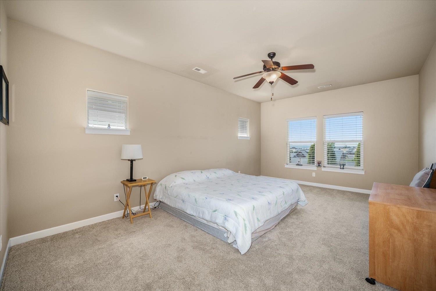 Liberty Lake, Washington, 99019, United States, 4 Bedrooms Bedrooms, ,2 BathroomsBathrooms,Residential,For Sale,1856112