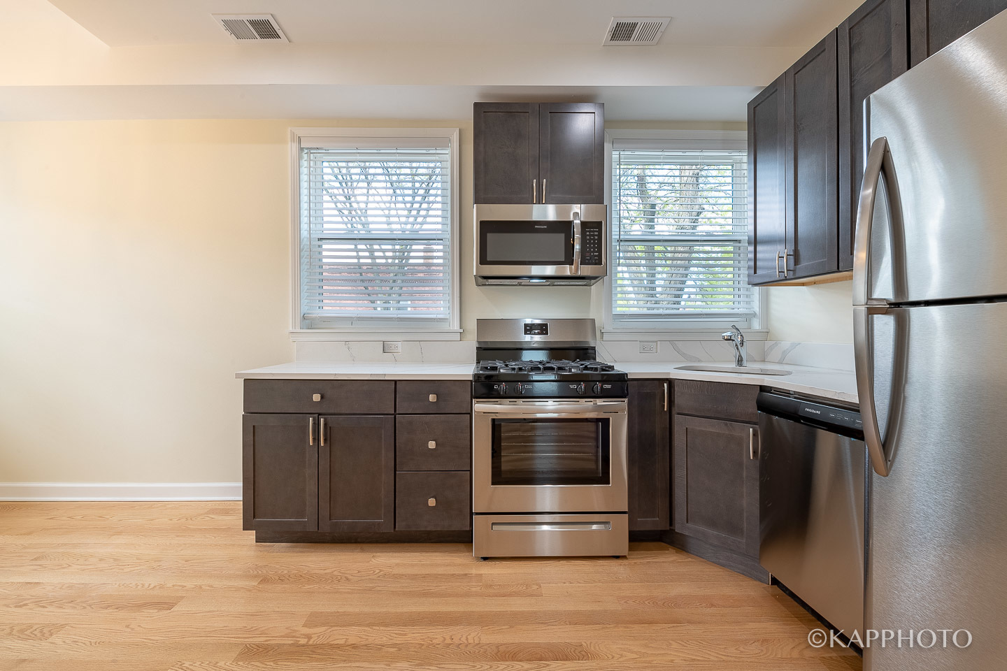 Chicago, Illinois, 60618, United States, 9 Bedrooms Bedrooms, ,Residential,For Sale,1977178