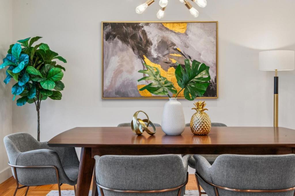 San Francisco, California, 94132, United States, 4 Bedrooms Bedrooms, ,3 BathroomsBathrooms,Residential,For Sale,2005595