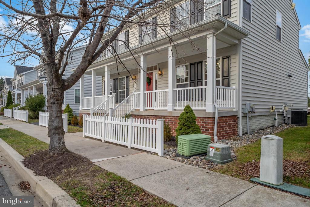 Milton, Delaware, 19968, United States, 4 Bedrooms Bedrooms, ,4 BathroomsBathrooms,Residential,For Sale,1999032