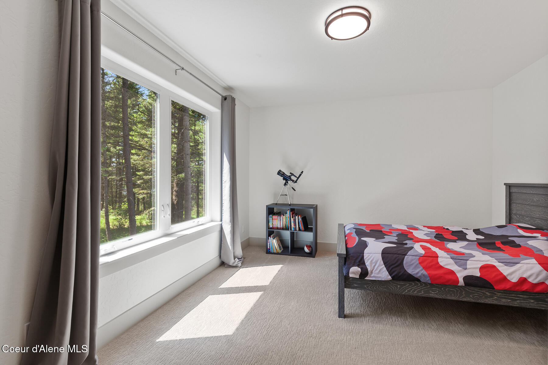 Coeur d'Alene, Idaho, 83814, United States, 3 Bedrooms Bedrooms, ,2 BathroomsBathrooms,Residential,For Sale,2049442