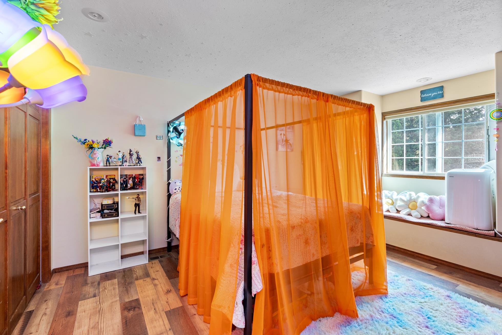 Nine Mile Falls, Washington, 99026, United States, 5 Bedrooms Bedrooms, ,4 BathroomsBathrooms,Residential,For Sale,1895080