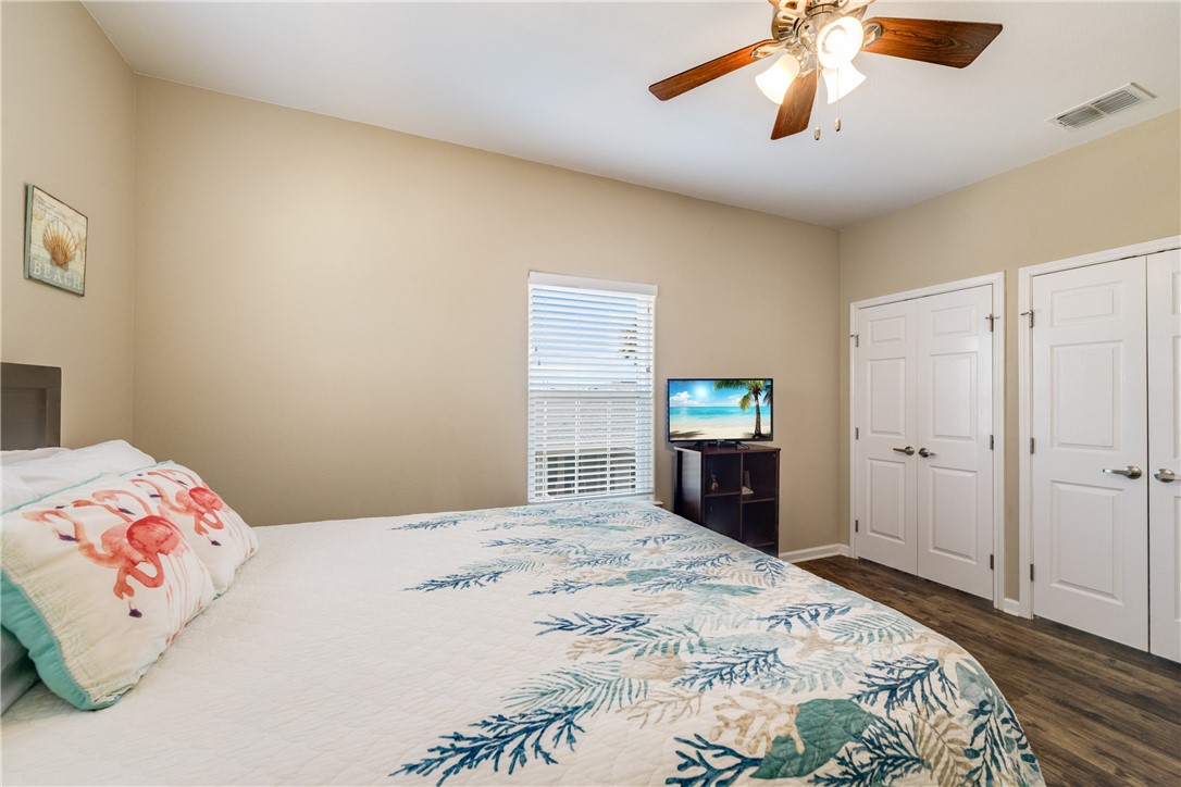 Port Aransas, Texas, 78373, United States, 4 Bedrooms Bedrooms, ,3 BathroomsBathrooms,Residential,For Sale,1829180