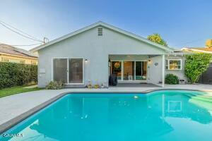 Van Nuys, California, 91405, United States, 3 Bedrooms Bedrooms, ,2 BathroomsBathrooms,Residential,For Sale,1939328