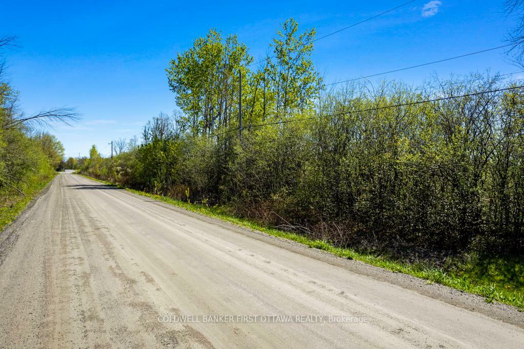 TAY VALLEY, Ontario, K7H 3C9, CA, ,Residential,For Sale,1865372