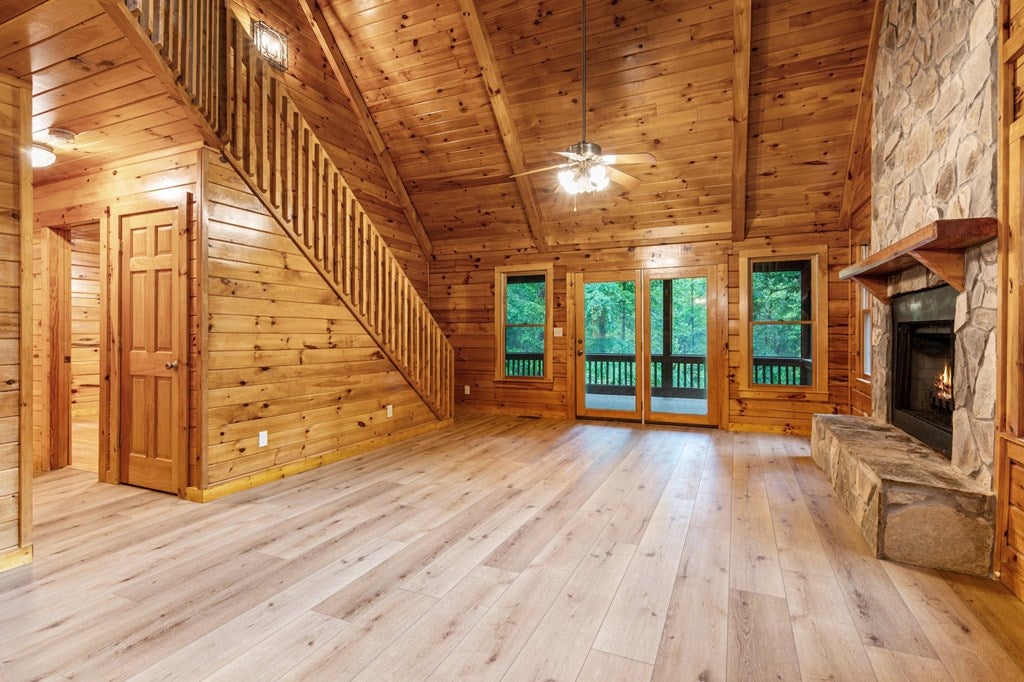 Morganton, Georgia, 30560, United States, 3 Bedrooms Bedrooms, ,4 BathroomsBathrooms,Residential,For Sale,1858984