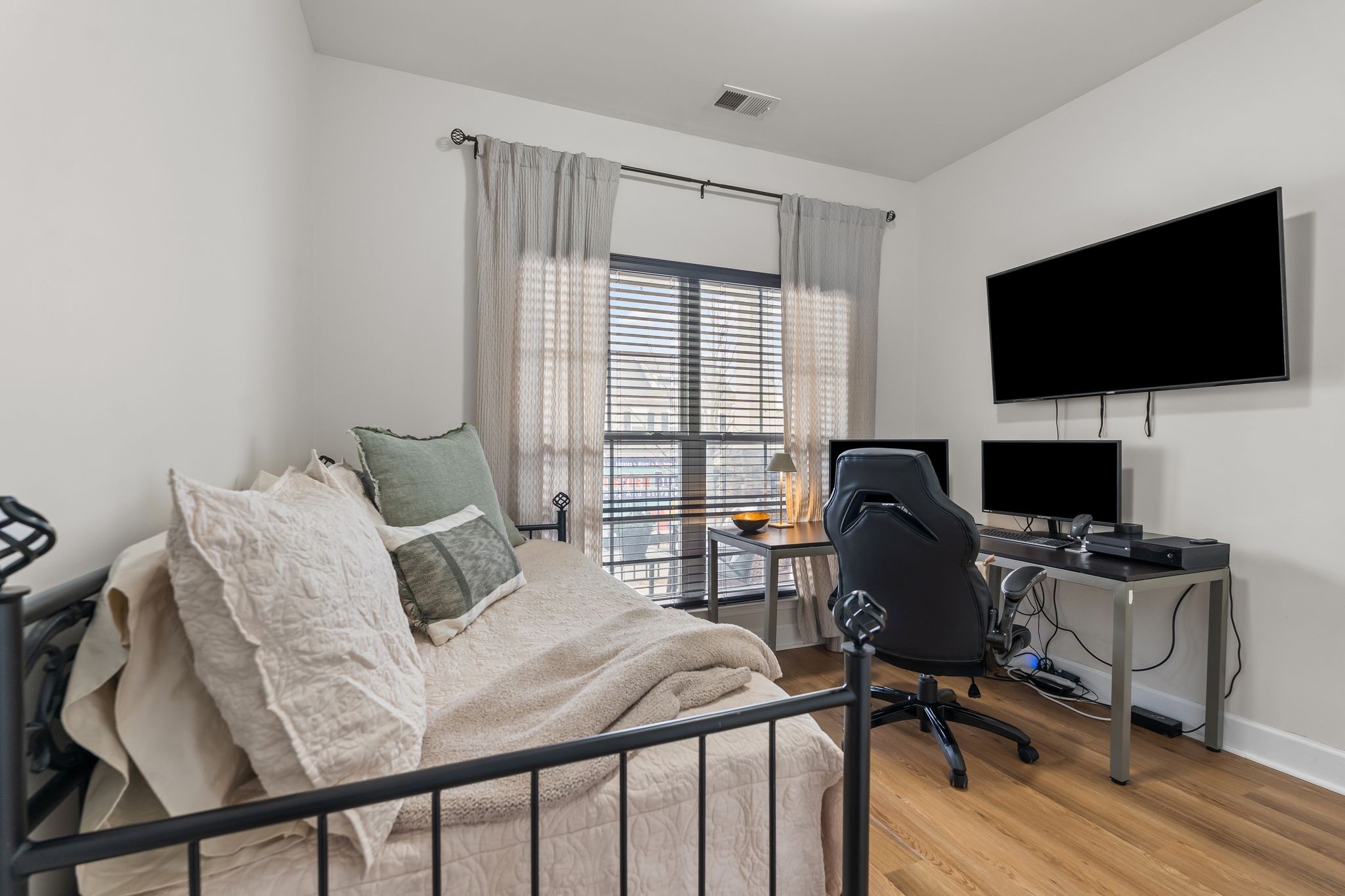 Nolensville, Tennessee, 37135, United States, 3 Bedrooms Bedrooms, ,2 BathroomsBathrooms,Residential,For Sale,2003293