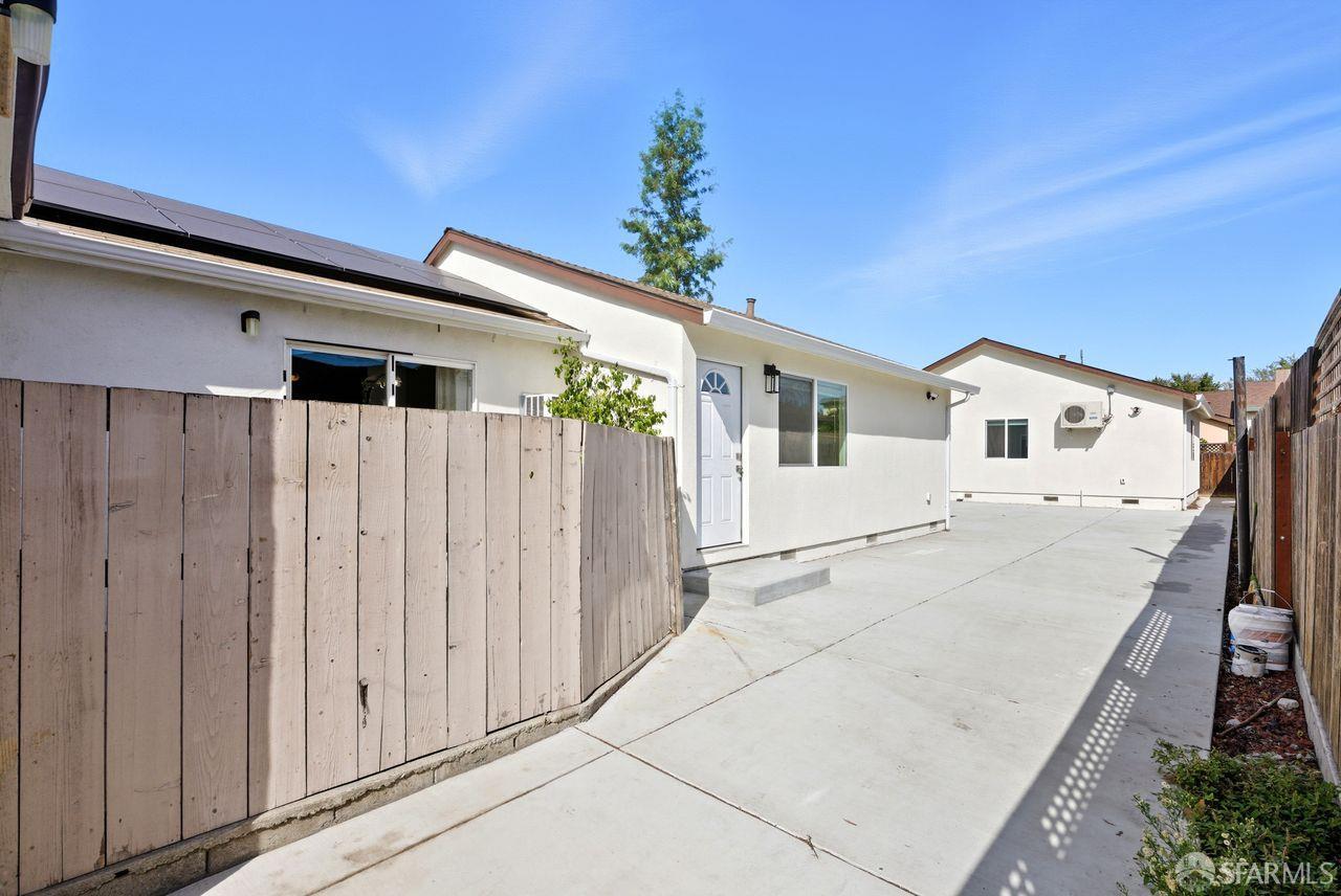 San Jose, California, 95116, United States, 8 Bedrooms Bedrooms, ,4 BathroomsBathrooms,Residential,For Sale,1988355