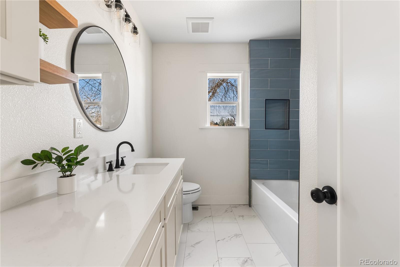 Englewood, Colorado, 80110, United States, 4 Bedrooms Bedrooms, ,2 BathroomsBathrooms,Residential,For Sale,1993019