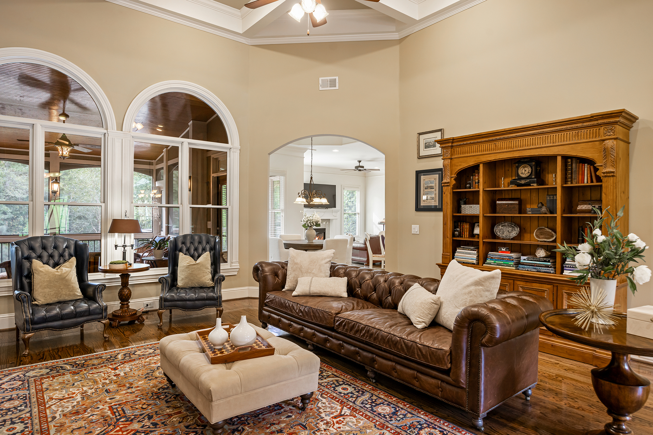  Set on a Spacious Cul-de-Sac Lot in Arbor Green - 物件實景