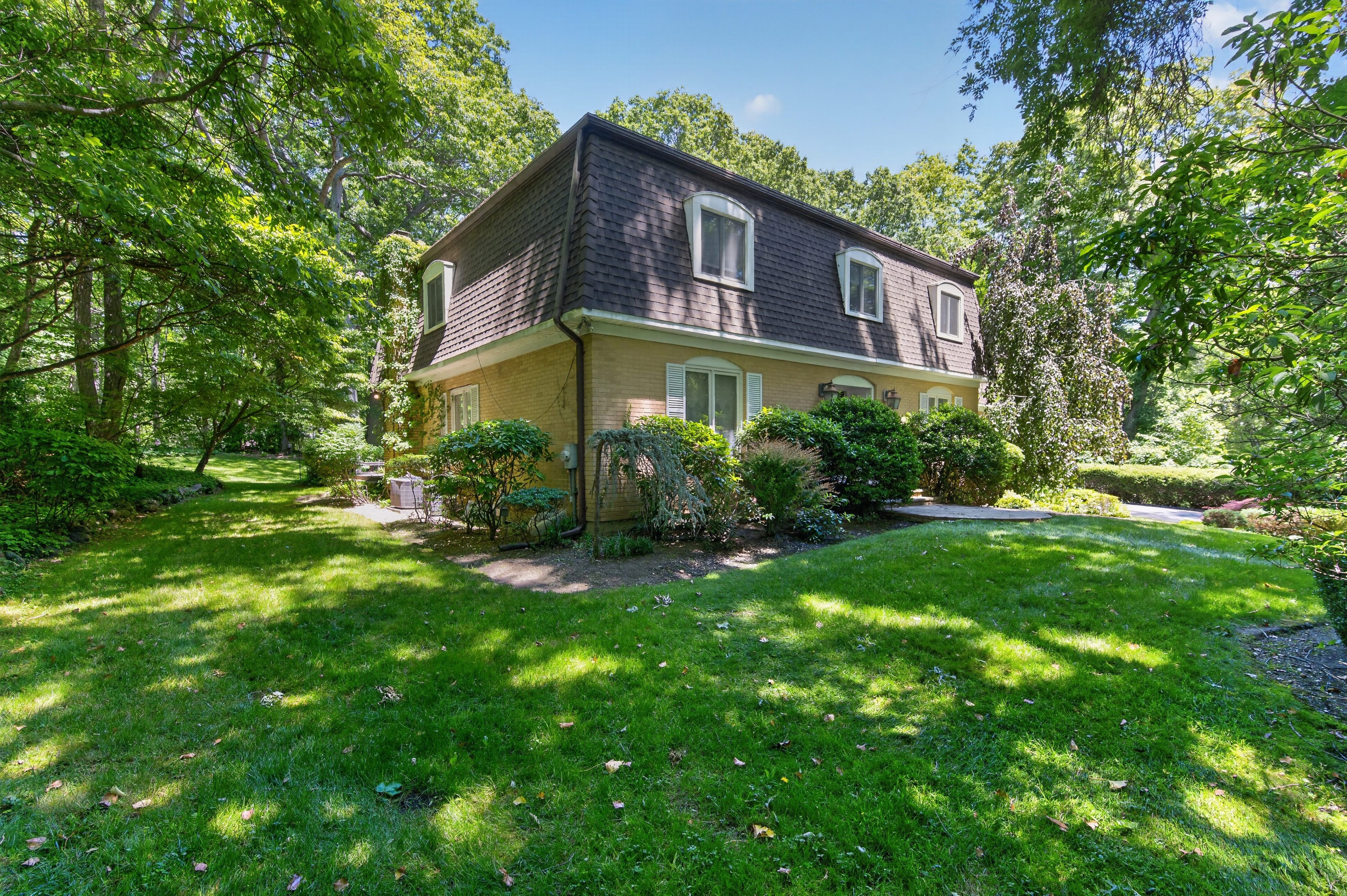  44 Koenig Drive, Oyster Bay Cove, NY, 11771 - 物件實景