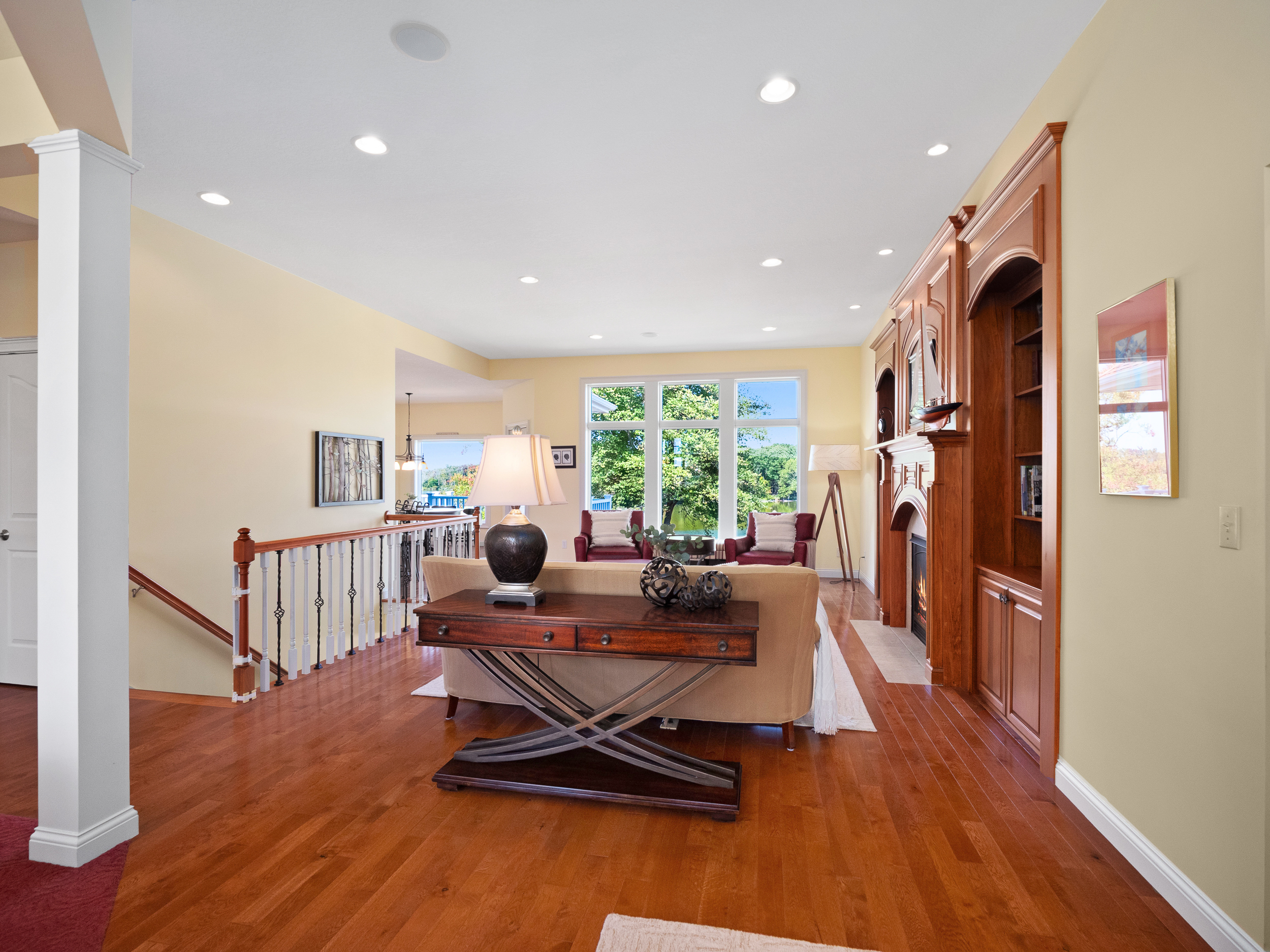  Stunning Updated Ranch with Finished Walk-Out Lower Level - 物件實景