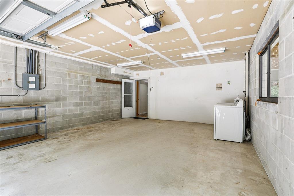 Port Orange, Florida, 32127, United States, 5 Bedrooms Bedrooms, ,4 BathroomsBathrooms,Residential,For Sale,1857697
