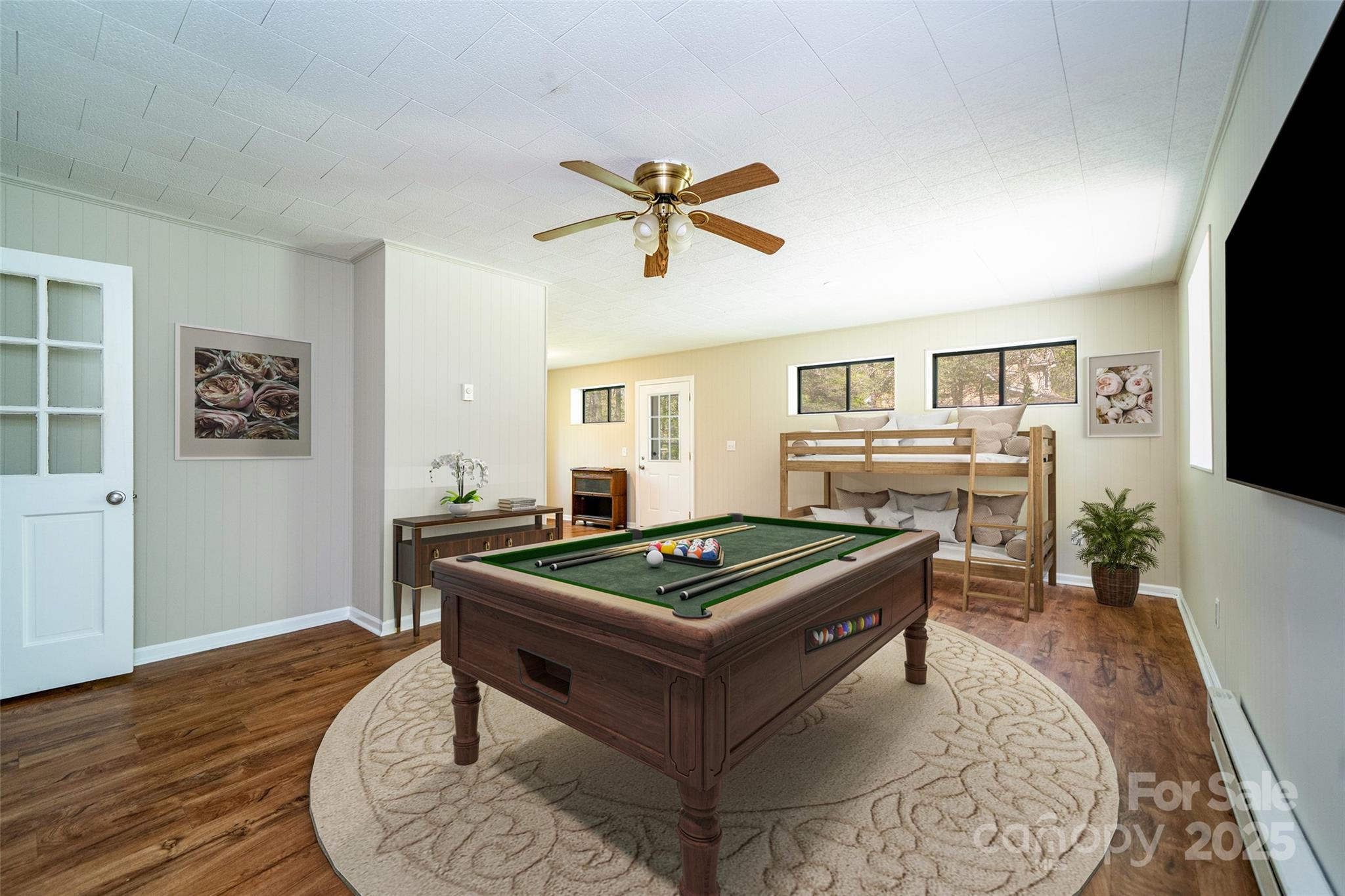 Hendersonville, North Carolina, 28739, United States, 4 Bedrooms Bedrooms, ,3 BathroomsBathrooms,Residential,For Sale,1983643