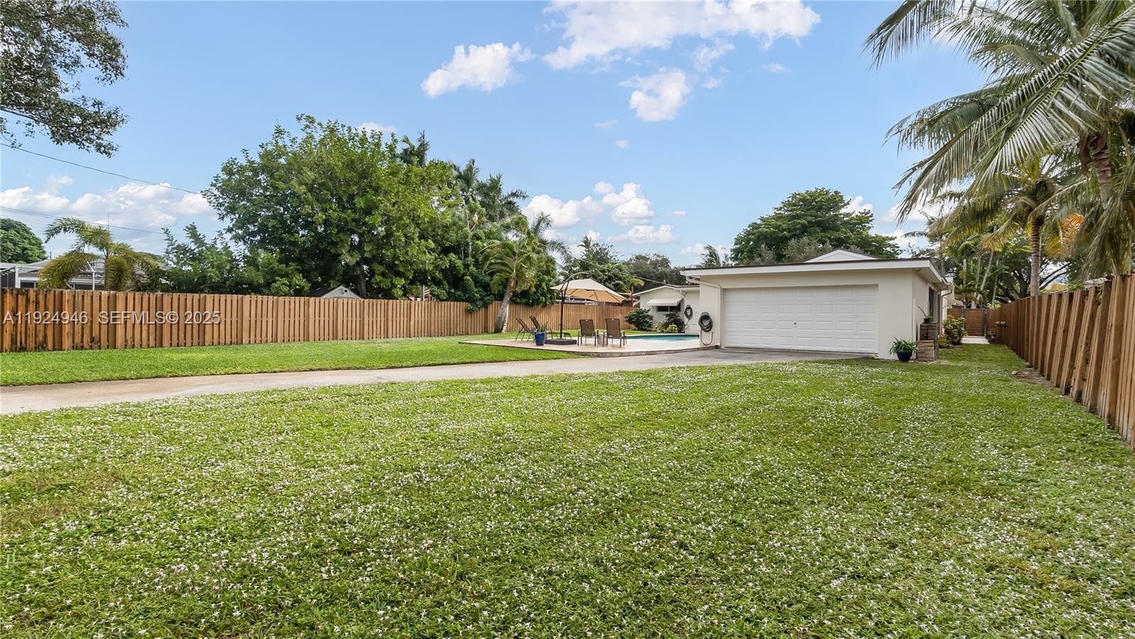 Hollywood, Florida, 33021, United States, 3 Bedrooms Bedrooms, ,2 BathroomsBathrooms,Residential,For Sale,2001683