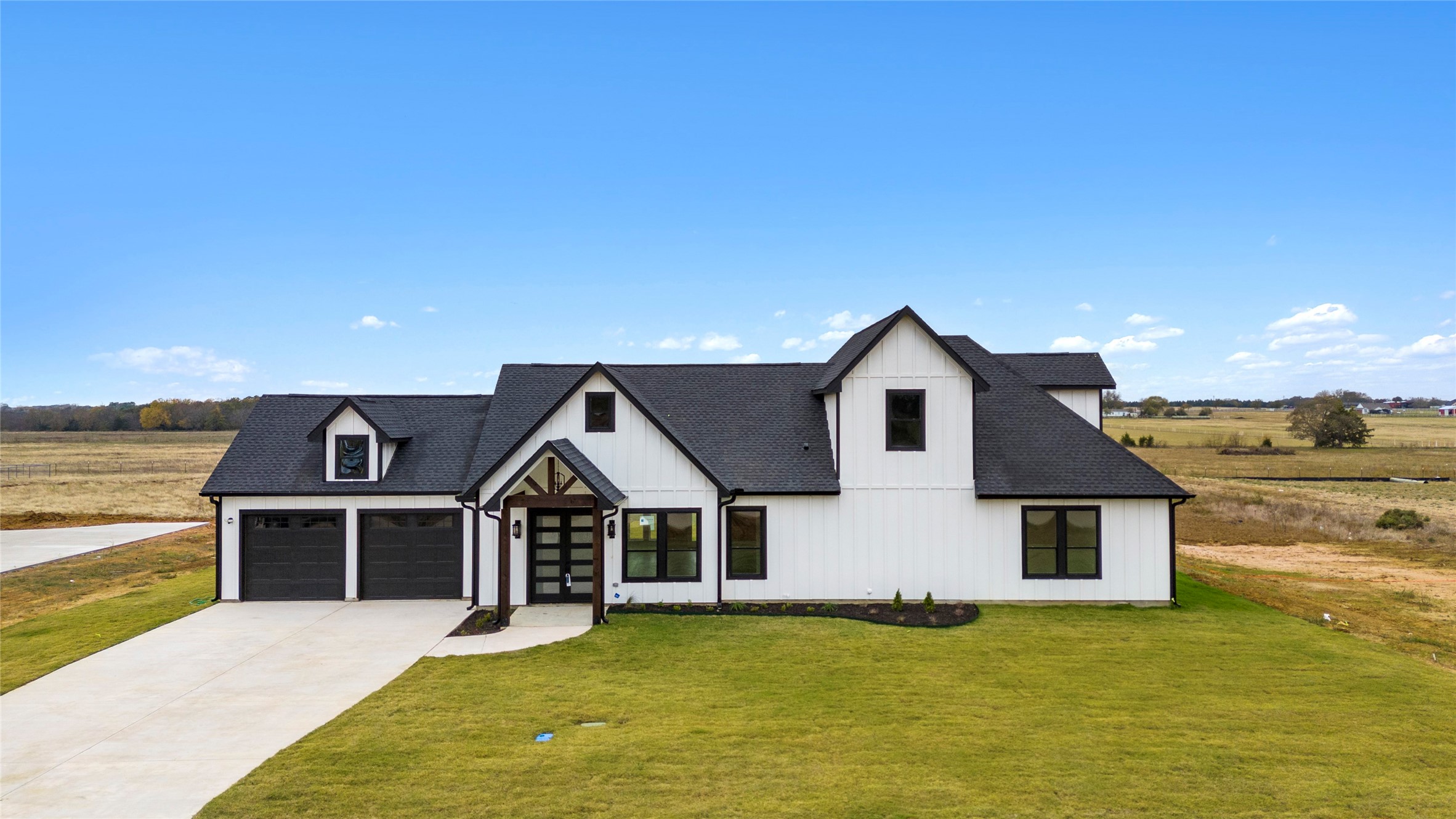 1230 Dixie Estates Way, Whitesboro, Texas, 76273, United States, 3 Bedrooms Bedrooms, ,4 BathroomsBathrooms,Residential,For Sale,1230 Dixie Estates Way,1646748