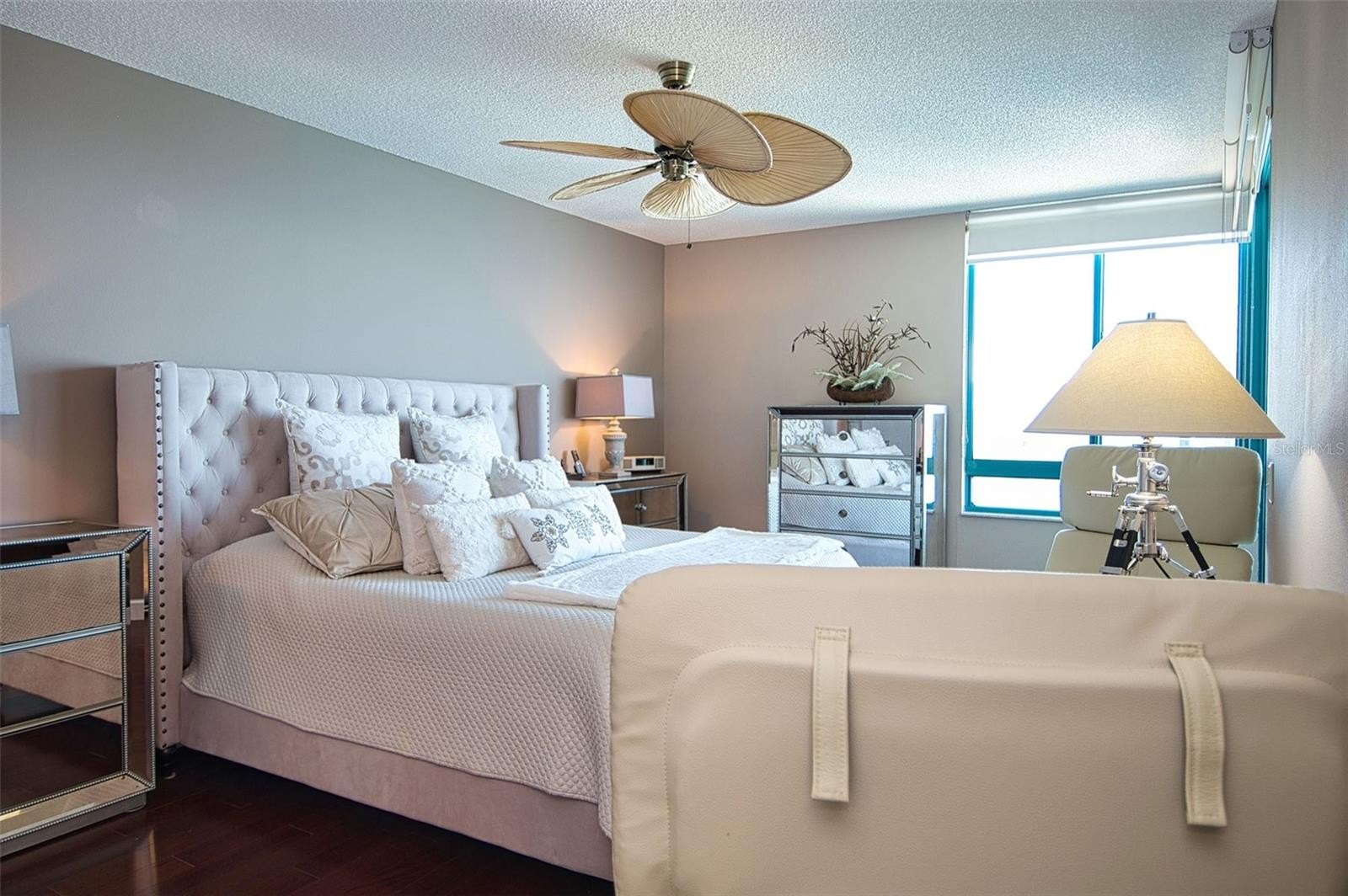 CLEARWATER BEACH, Florida, 33767, United States, 3 Bedrooms Bedrooms, ,3 BathroomsBathrooms,Residential,For Sale,1976506