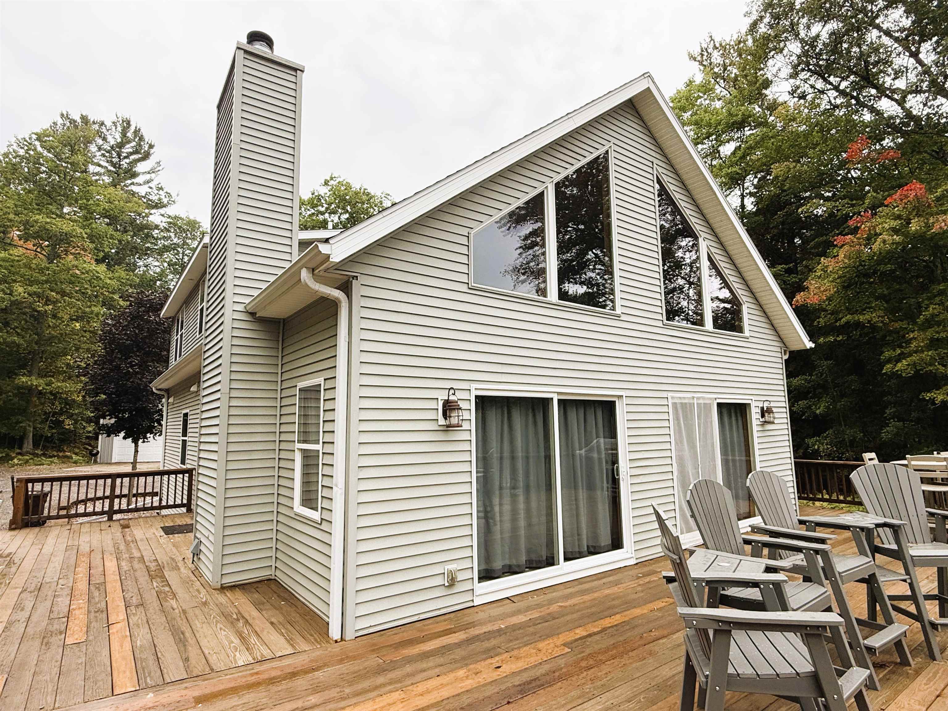 PEMBINE, Wisconsin, 54156, United States, 5 Bedrooms Bedrooms, ,4 BathroomsBathrooms,Residential,For Sale,1956791