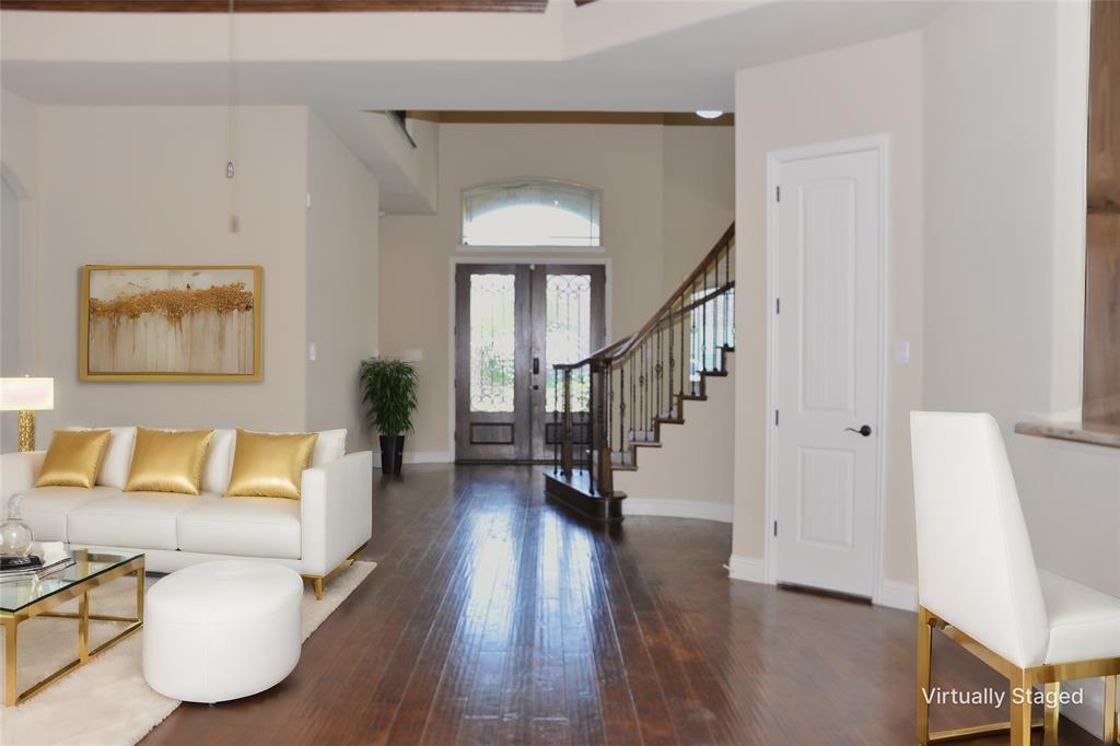 218 Crestview Drive, Midlothian, Texas, 76065, United States, 5 Bedrooms Bedrooms, ,5 BathroomsBathrooms,Residential,For Sale,218 crestview DR,1556198