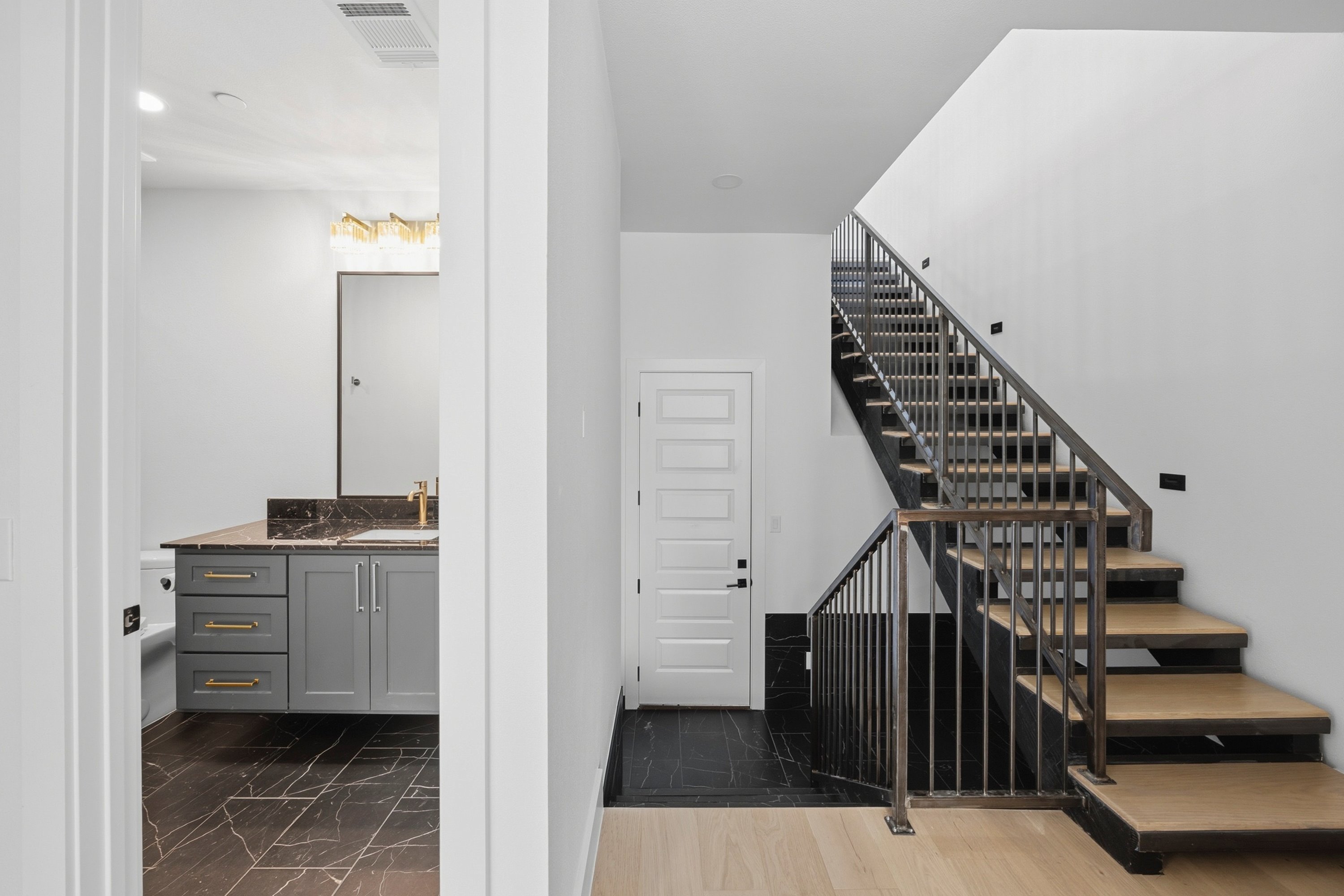  400 Vista Buena Trail, Fort Worth, TX, 76111 - 物件實景