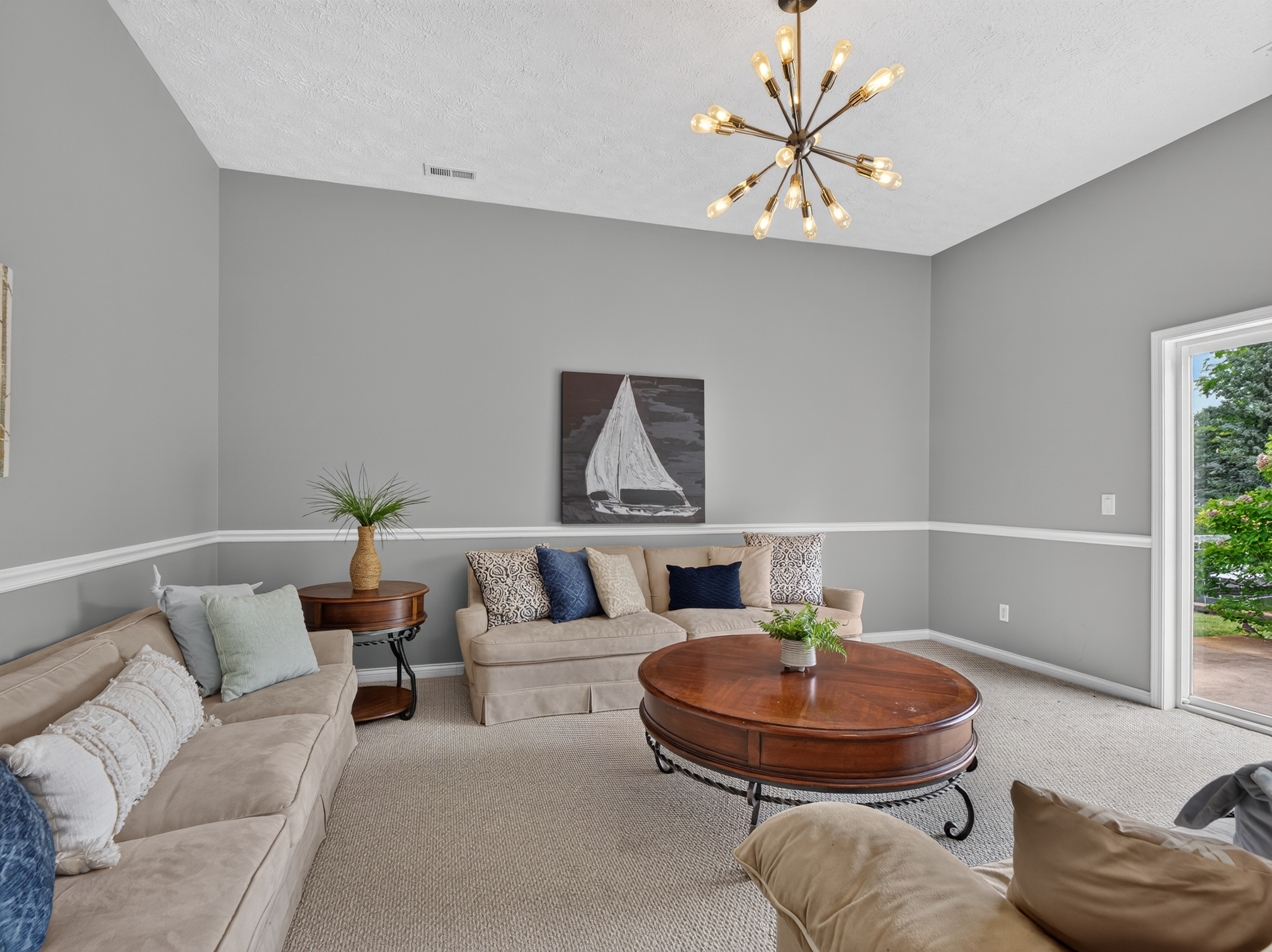  Spacious Channel-Front Home Off Lake Wawasee - 物件實景