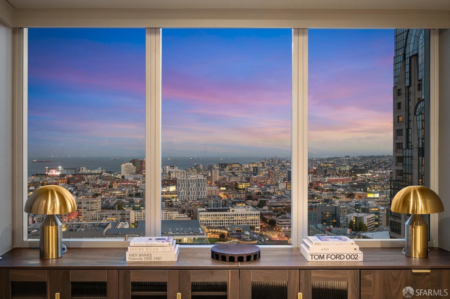 San Francisco, California, 94103, United States, 2 Bedrooms Bedrooms, ,3 BathroomsBathrooms,Residential,For Sale,1793366